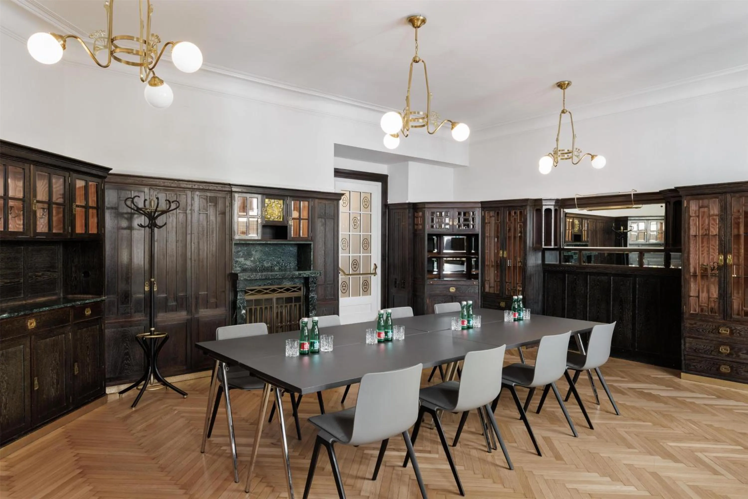 Meeting/conference room in Hotel Astoria Vienna, Curio Collection by Hilton