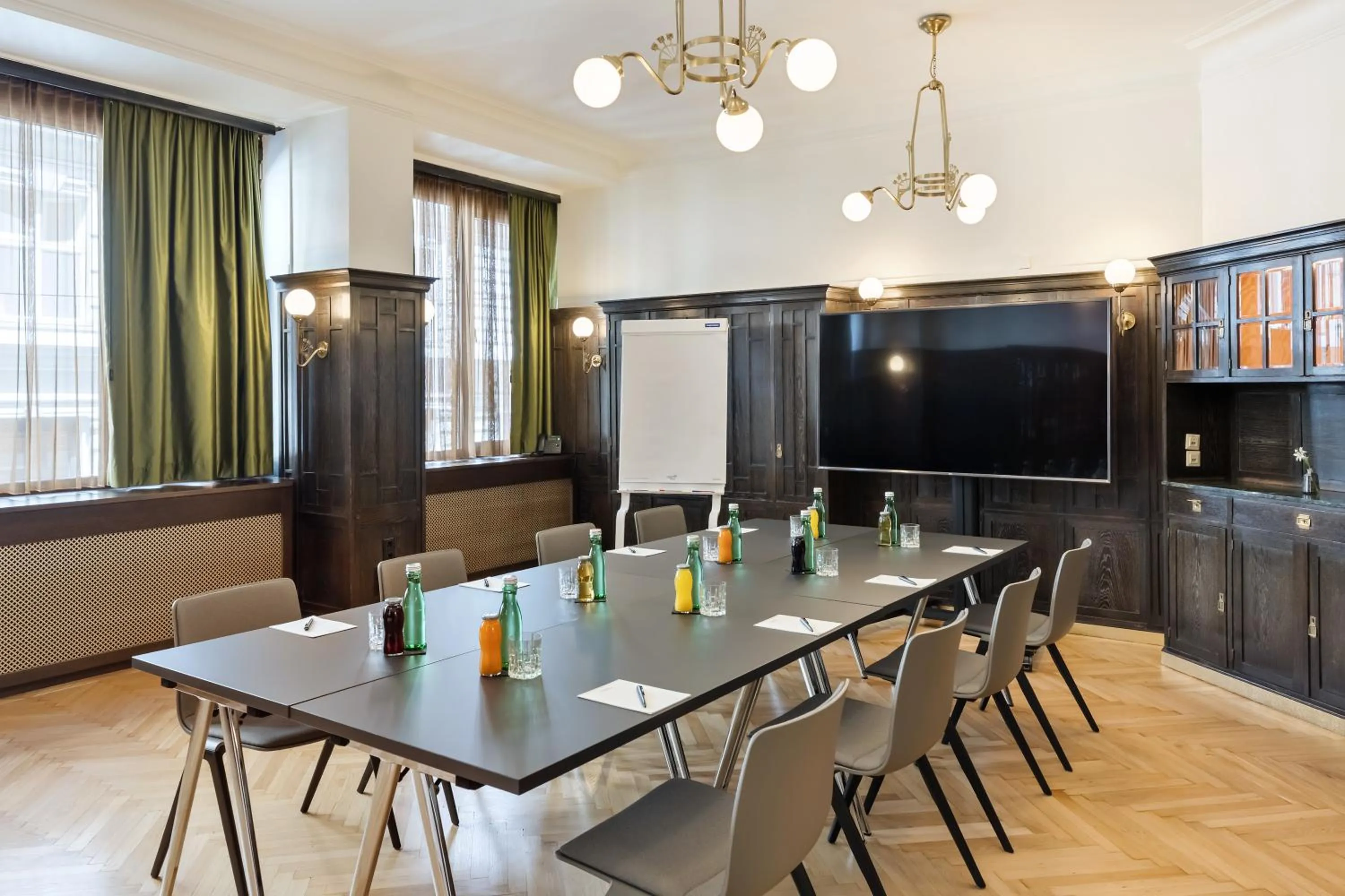 Meeting/conference room in Hotel Astoria Vienna, Curio Collection by Hilton