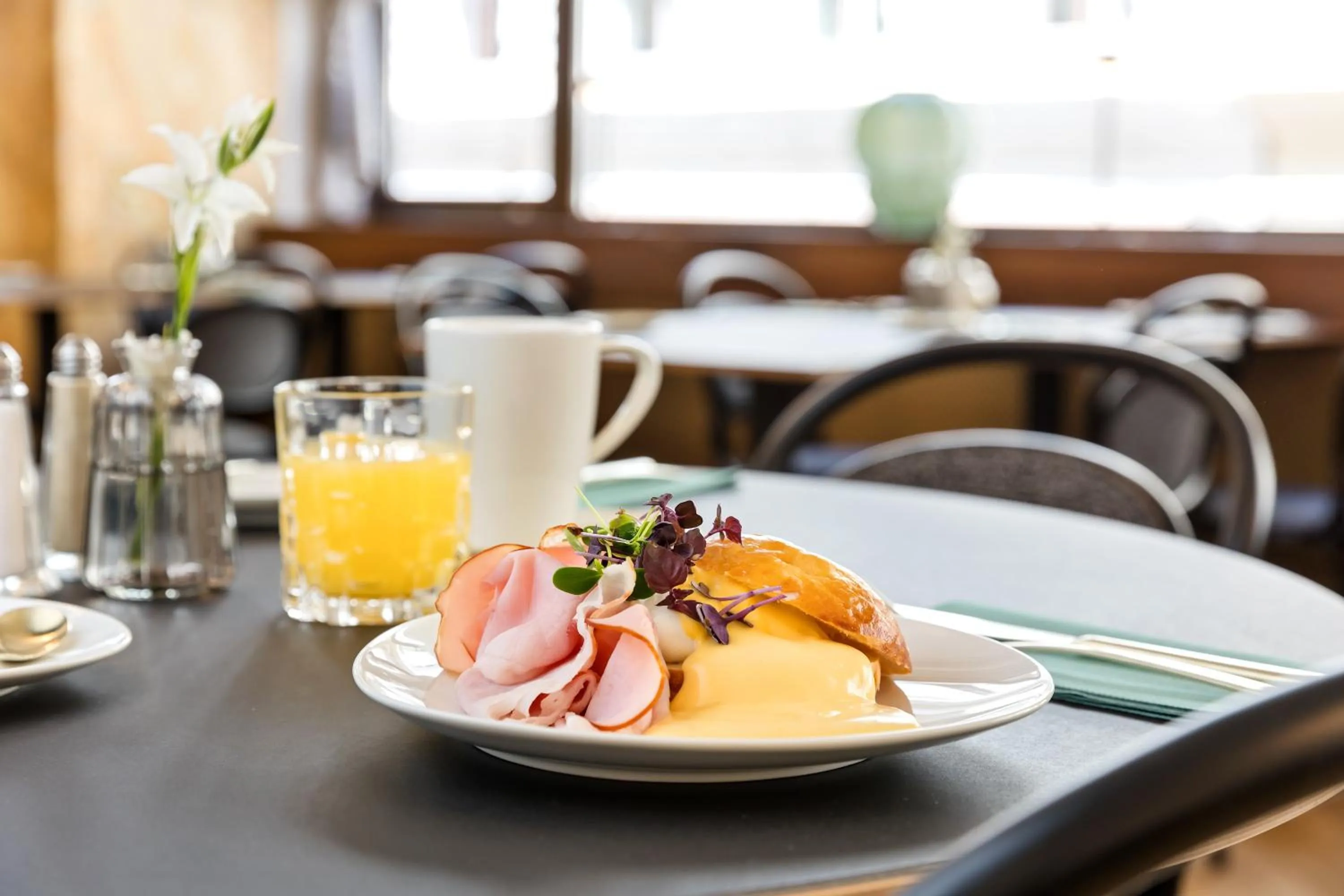 Breakfast in Hotel Astoria Vienna, Curio Collection by Hilton