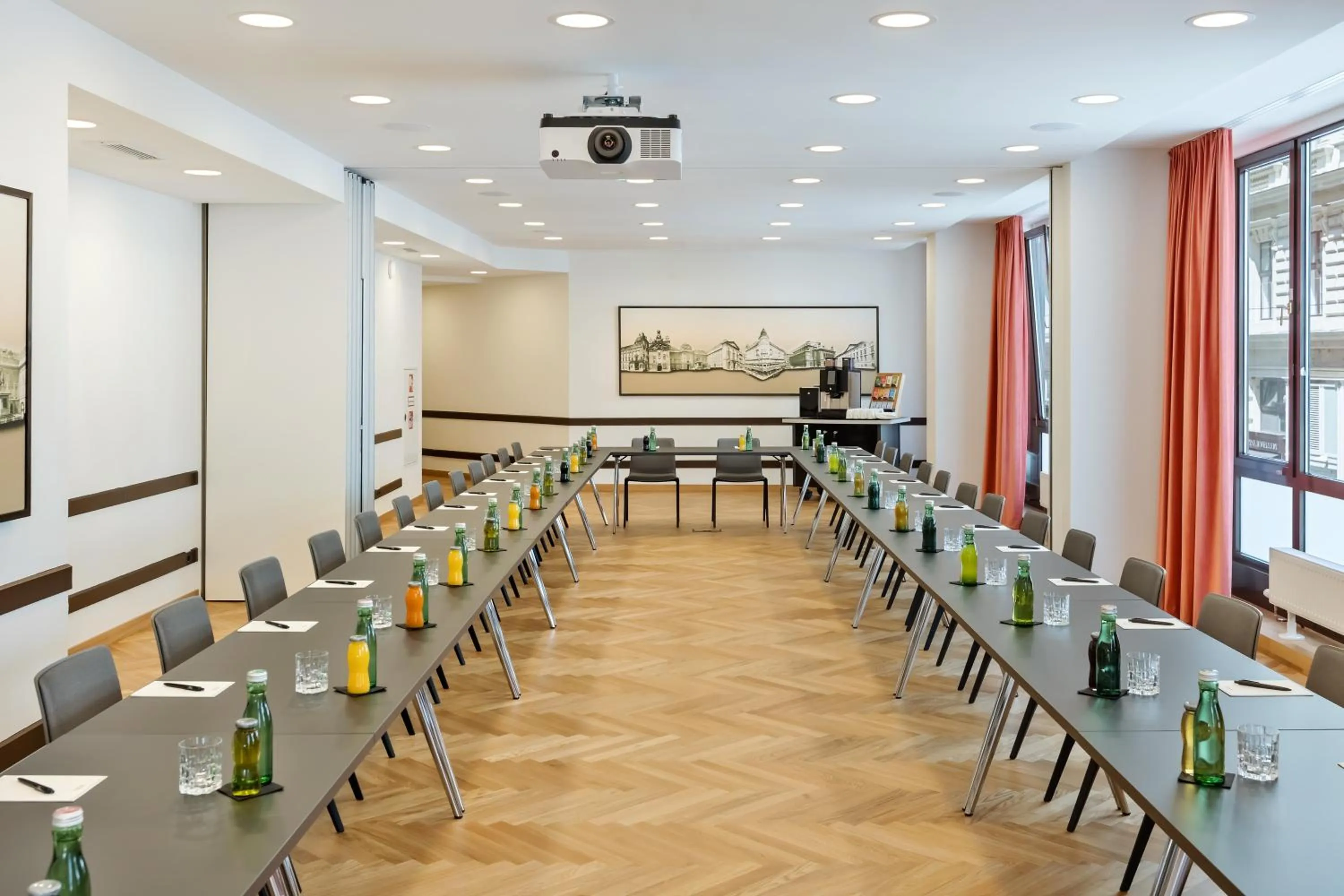 Meeting/conference room in Hotel Astoria Vienna, Curio Collection by Hilton