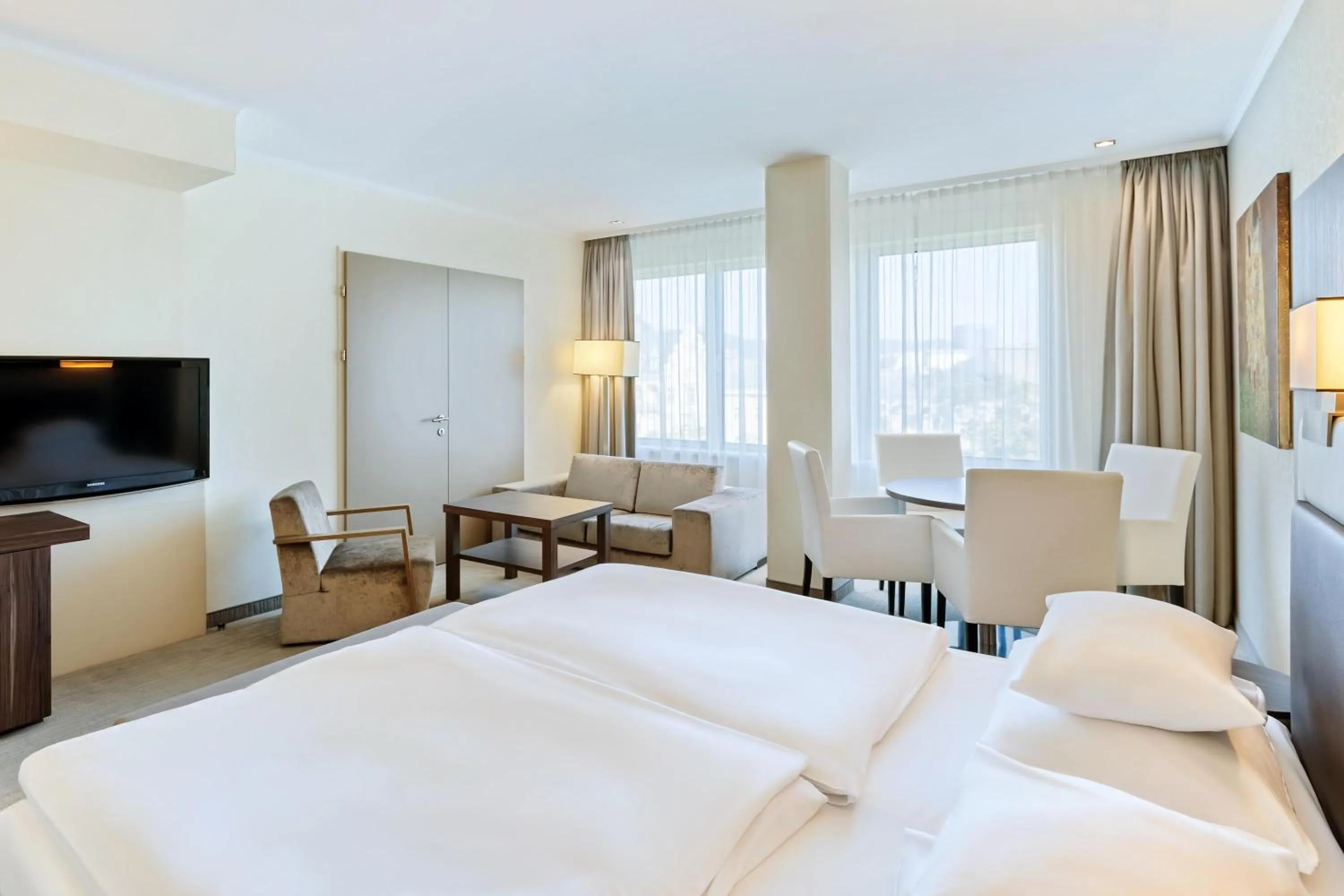 Bed in Hotel Schillerpark Linz, a member of Radisson Individuals