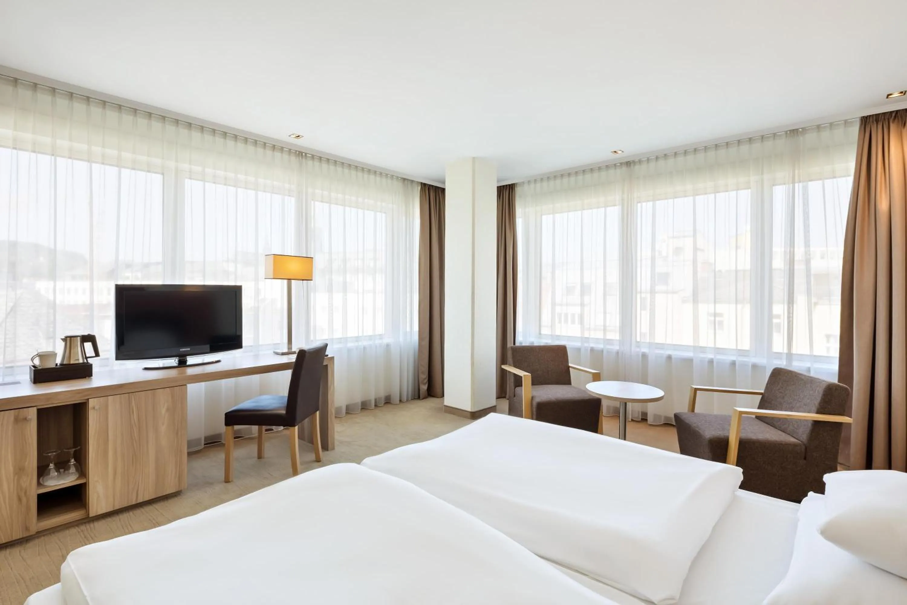 Photo of the whole room, Bed in Hotel Schillerpark Linz, a member of Radisson Individuals