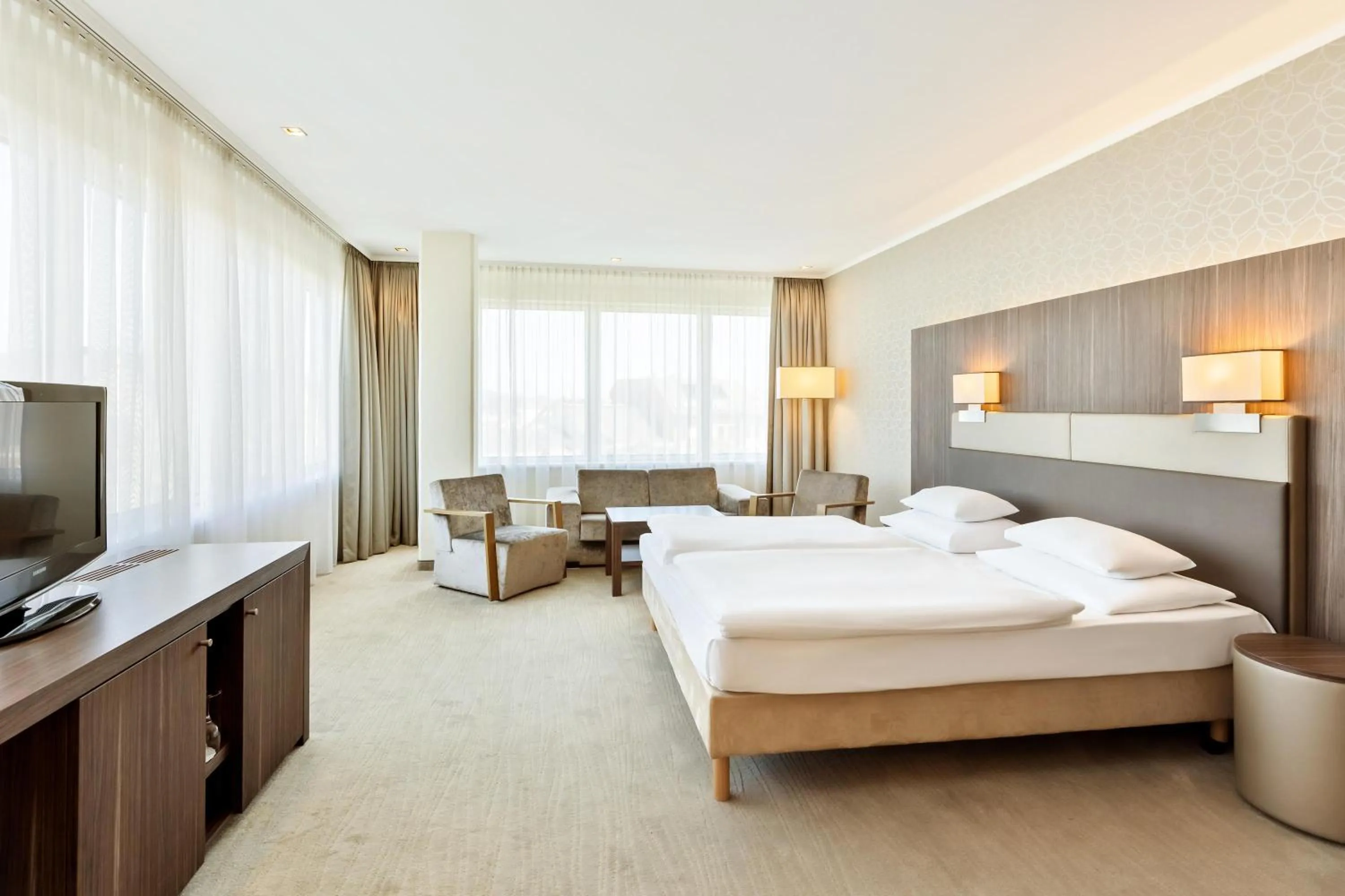 Photo of the whole room, Bed in Hotel Schillerpark Linz, a member of Radisson Individuals