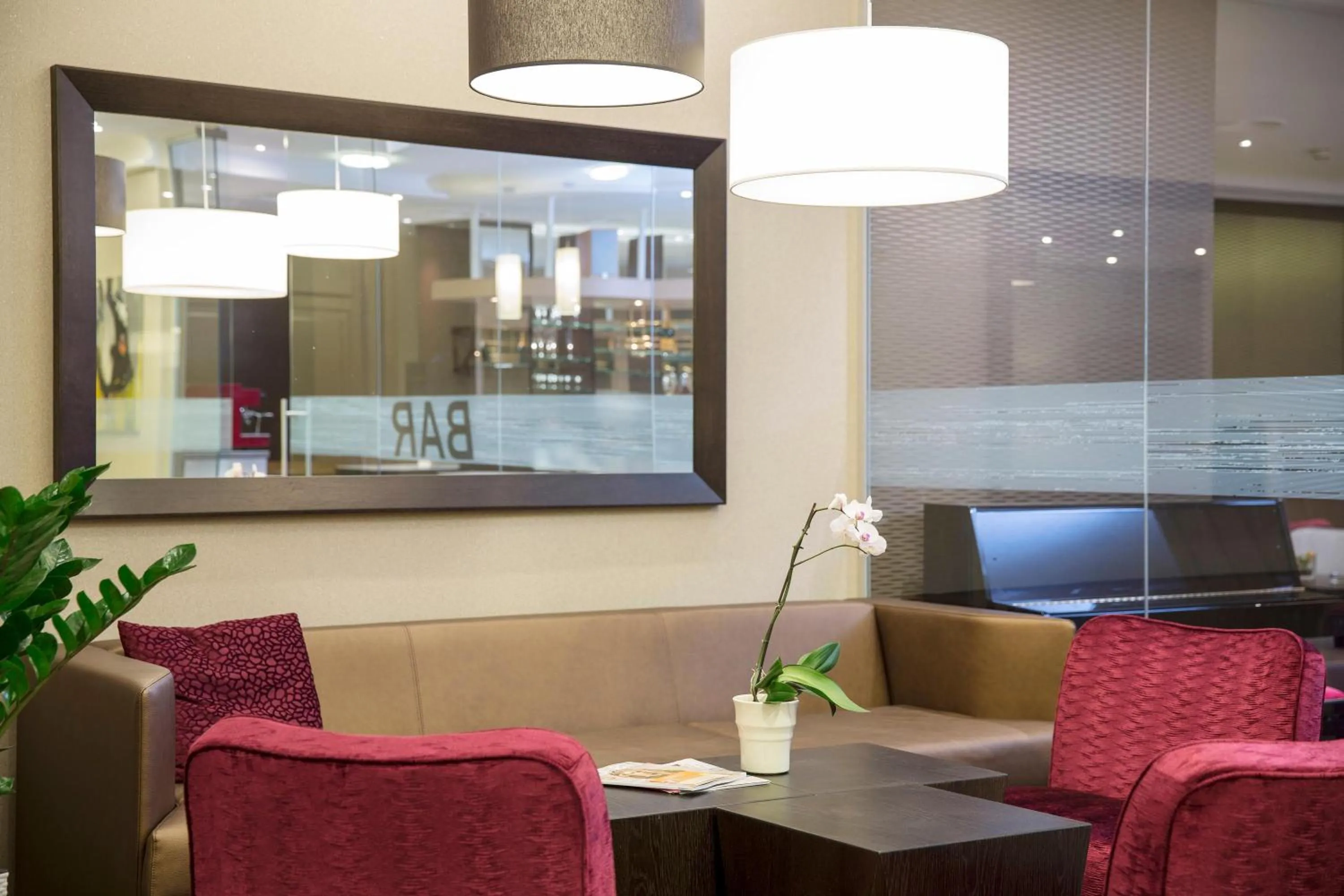 Lobby or reception in Hotel Schillerpark Linz, a member of Radisson Individuals