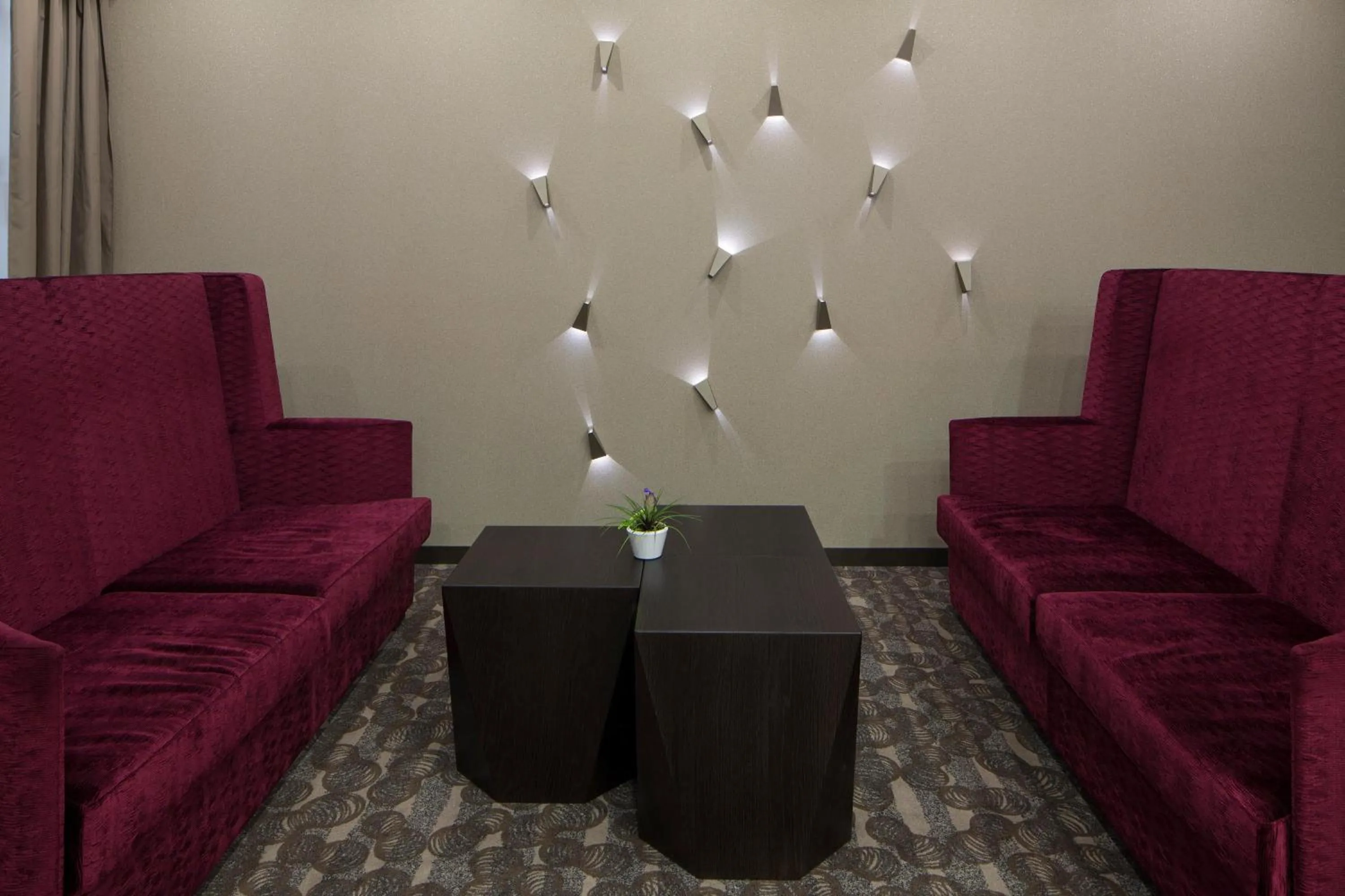 Lobby or reception in Hotel Schillerpark Linz, a member of Radisson Individuals