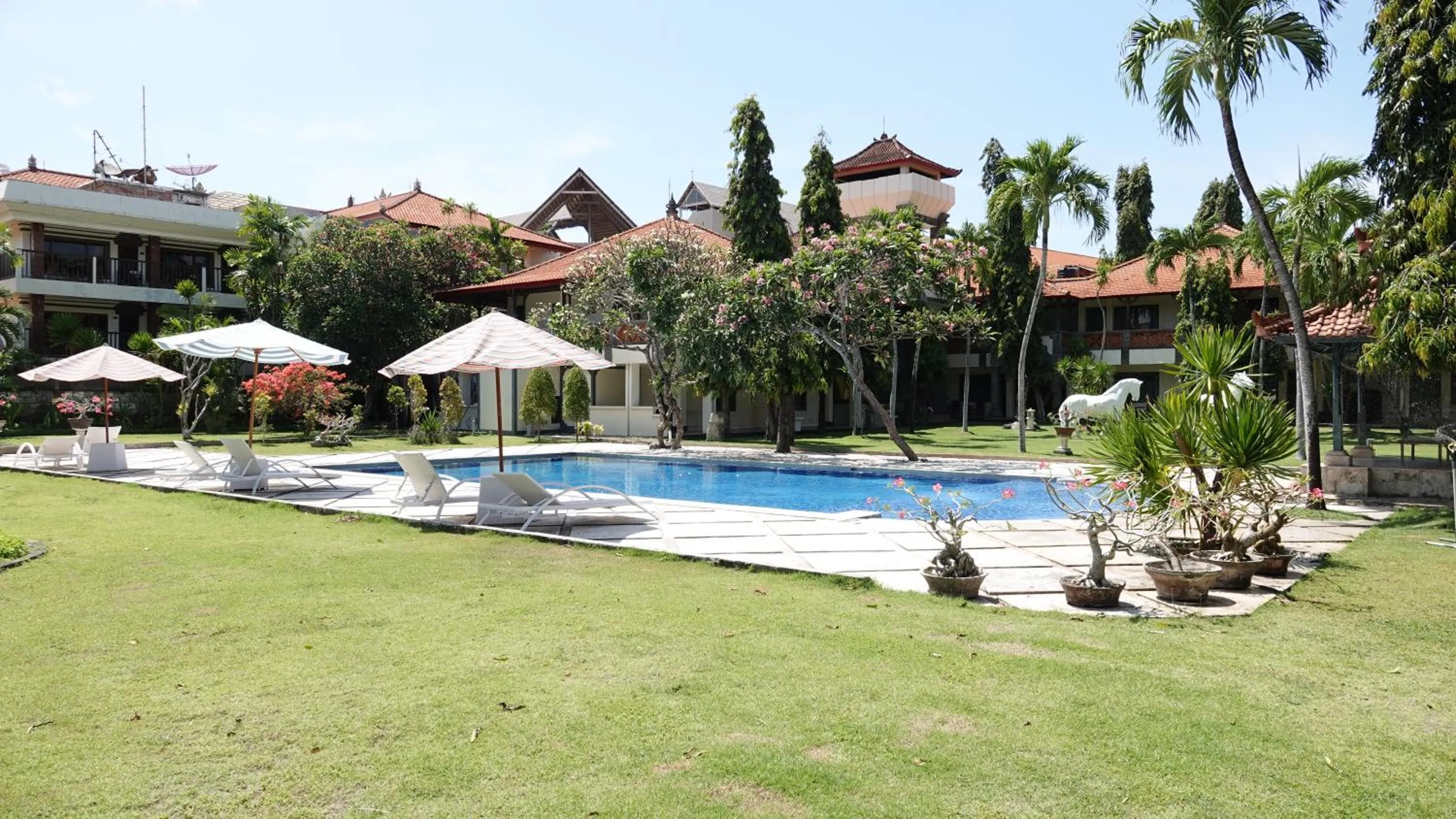 Property building in Bali Bungalo Hotel