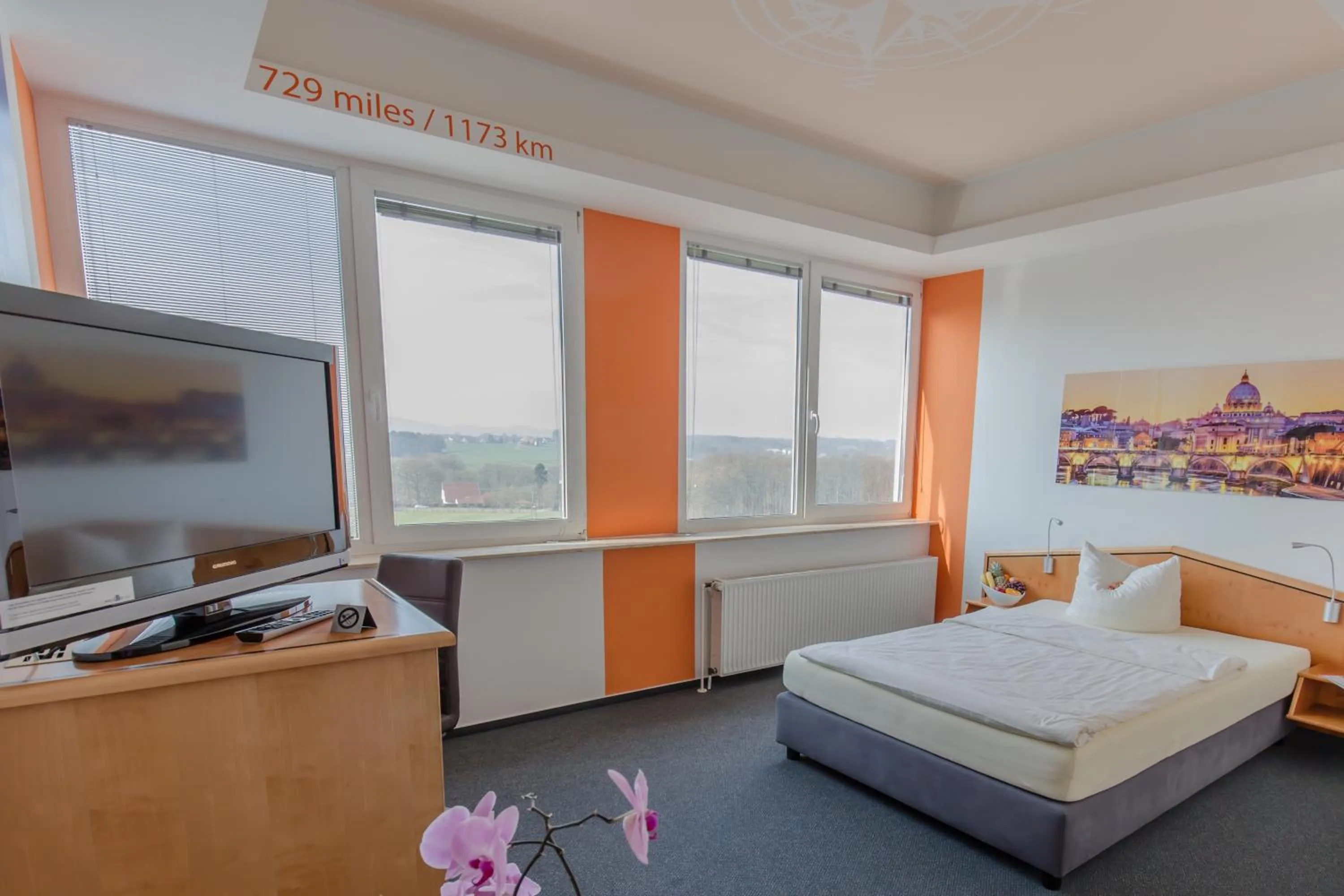 Bed in Hotel Weitblick Bielefeld