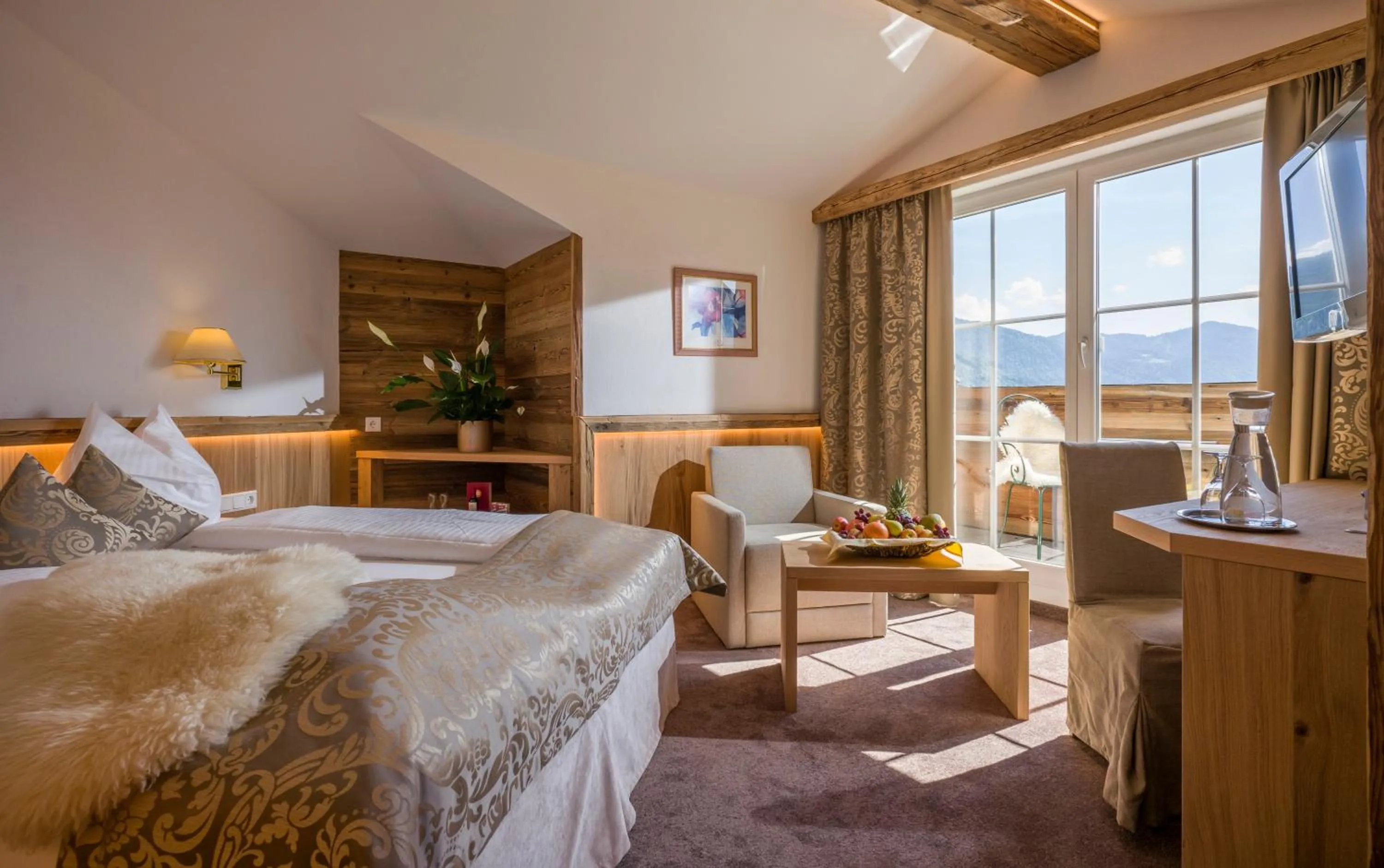 Photo of the whole room, Bed in Hotel Panorama Royal