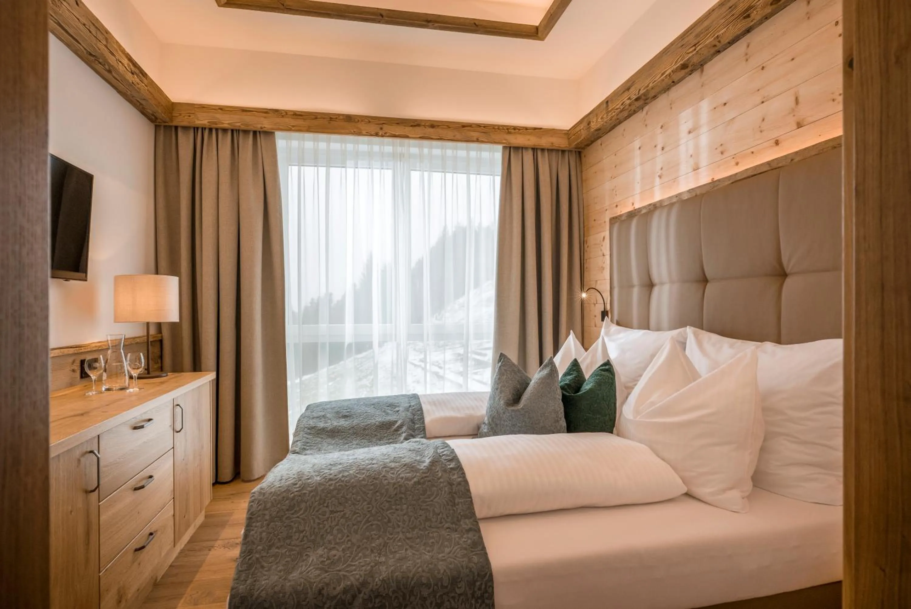 Photo of the whole room, Bed in Hotel Panorama Royal