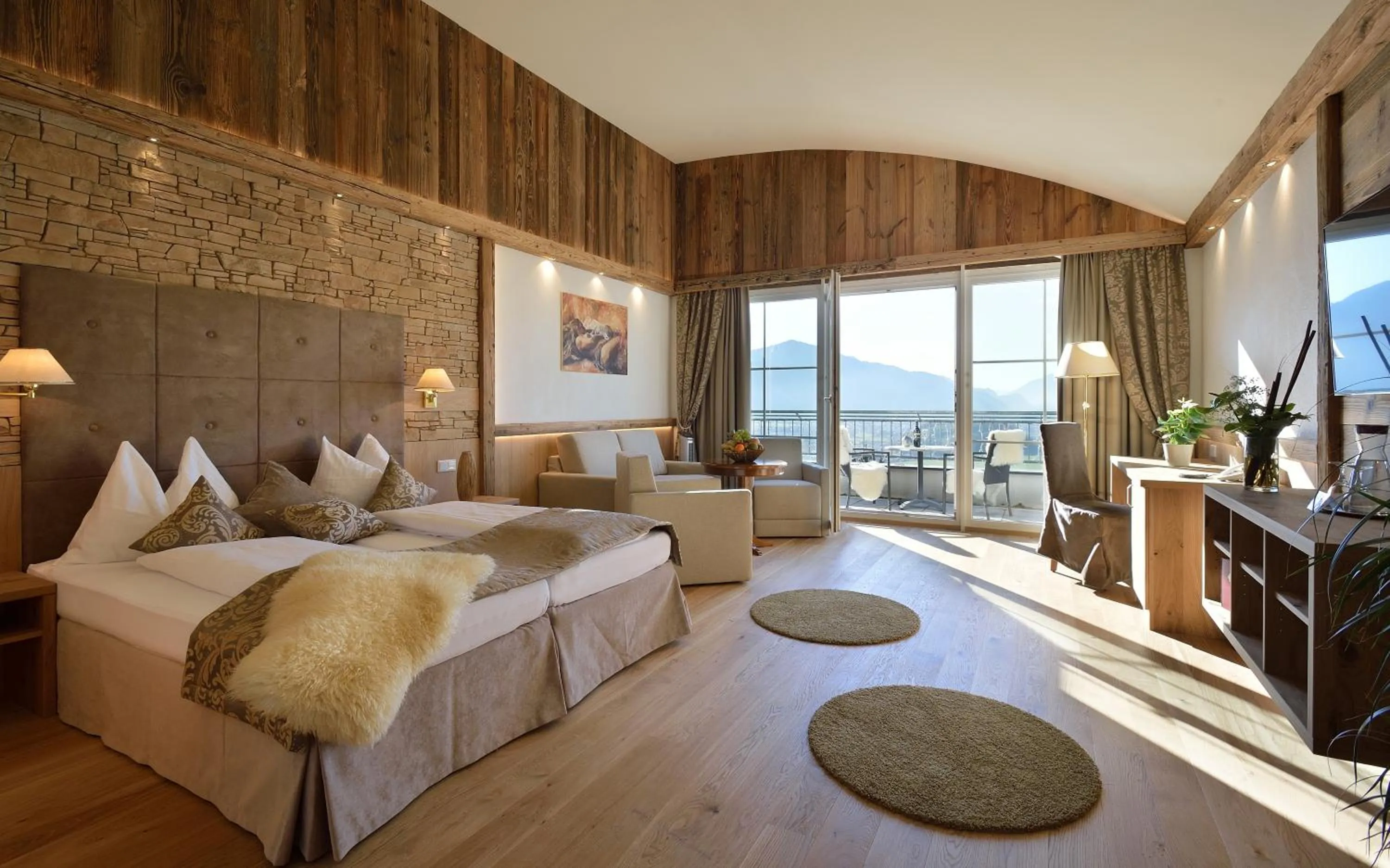 Photo of the whole room, Bed in Hotel Panorama Royal