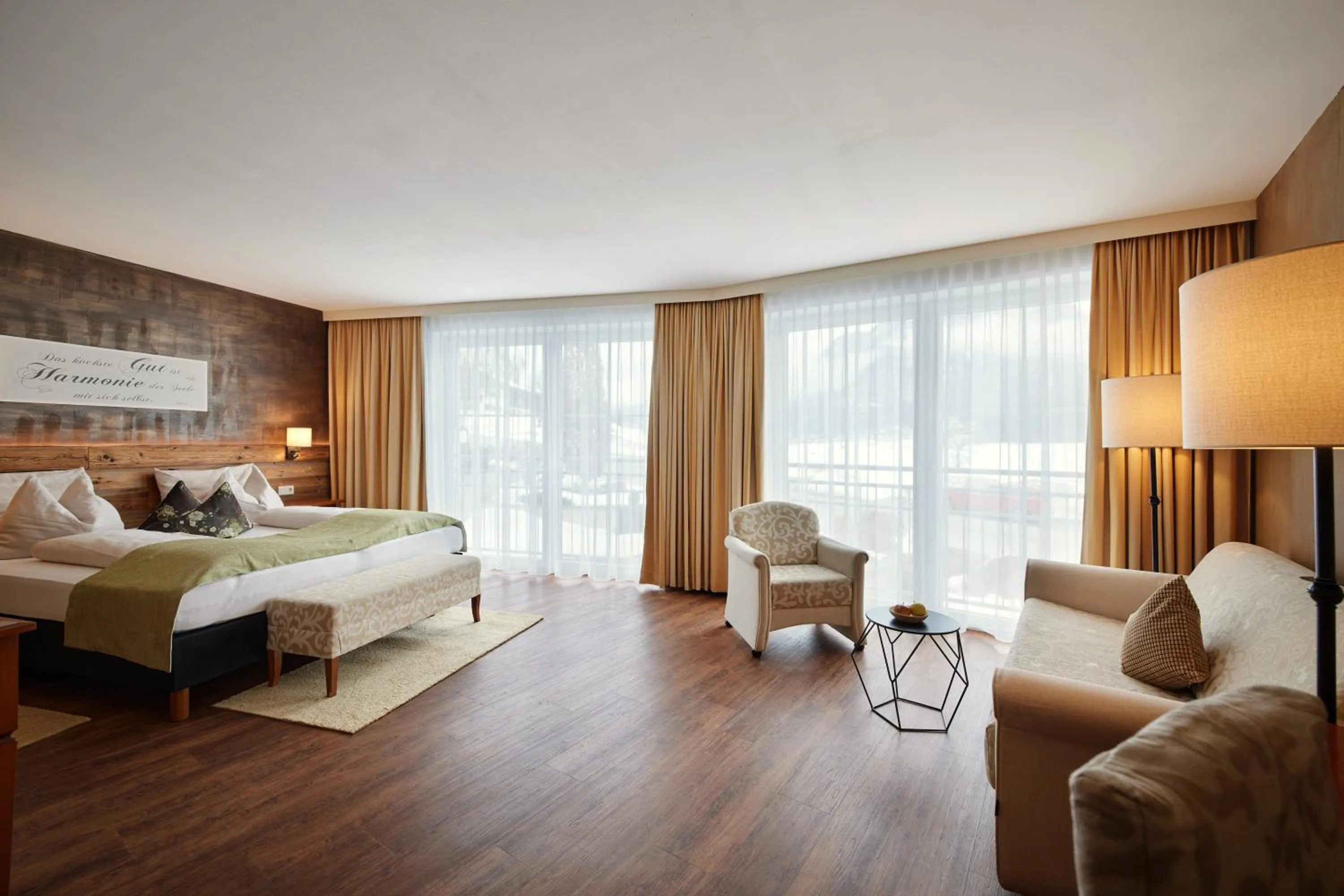 Photo of the whole room, Bed in Hotel Panorama Royal