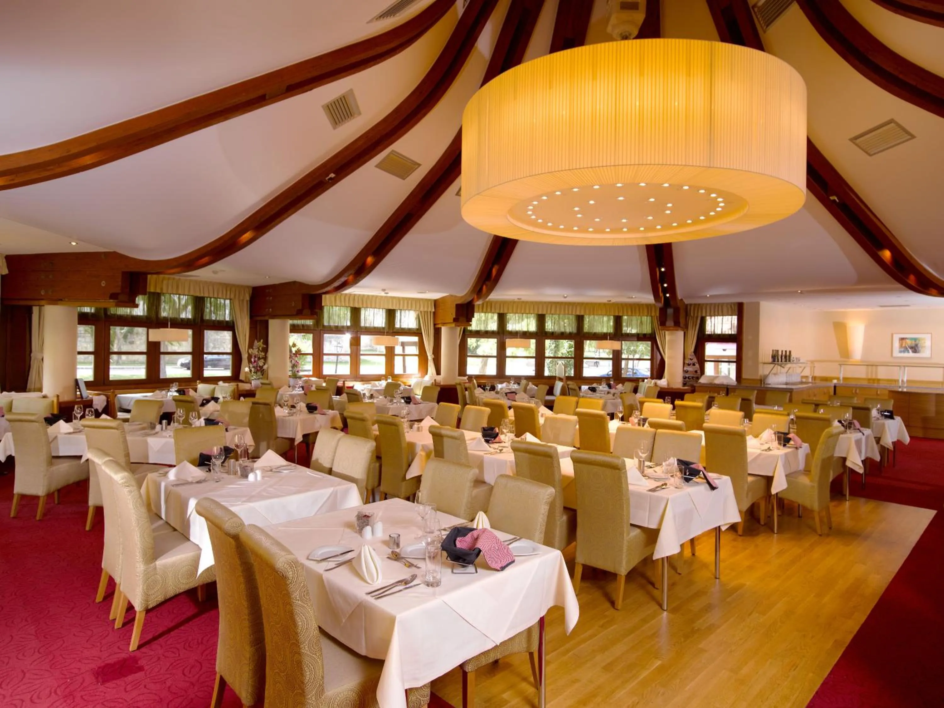 Restaurant/places to eat in Seehotel Rust