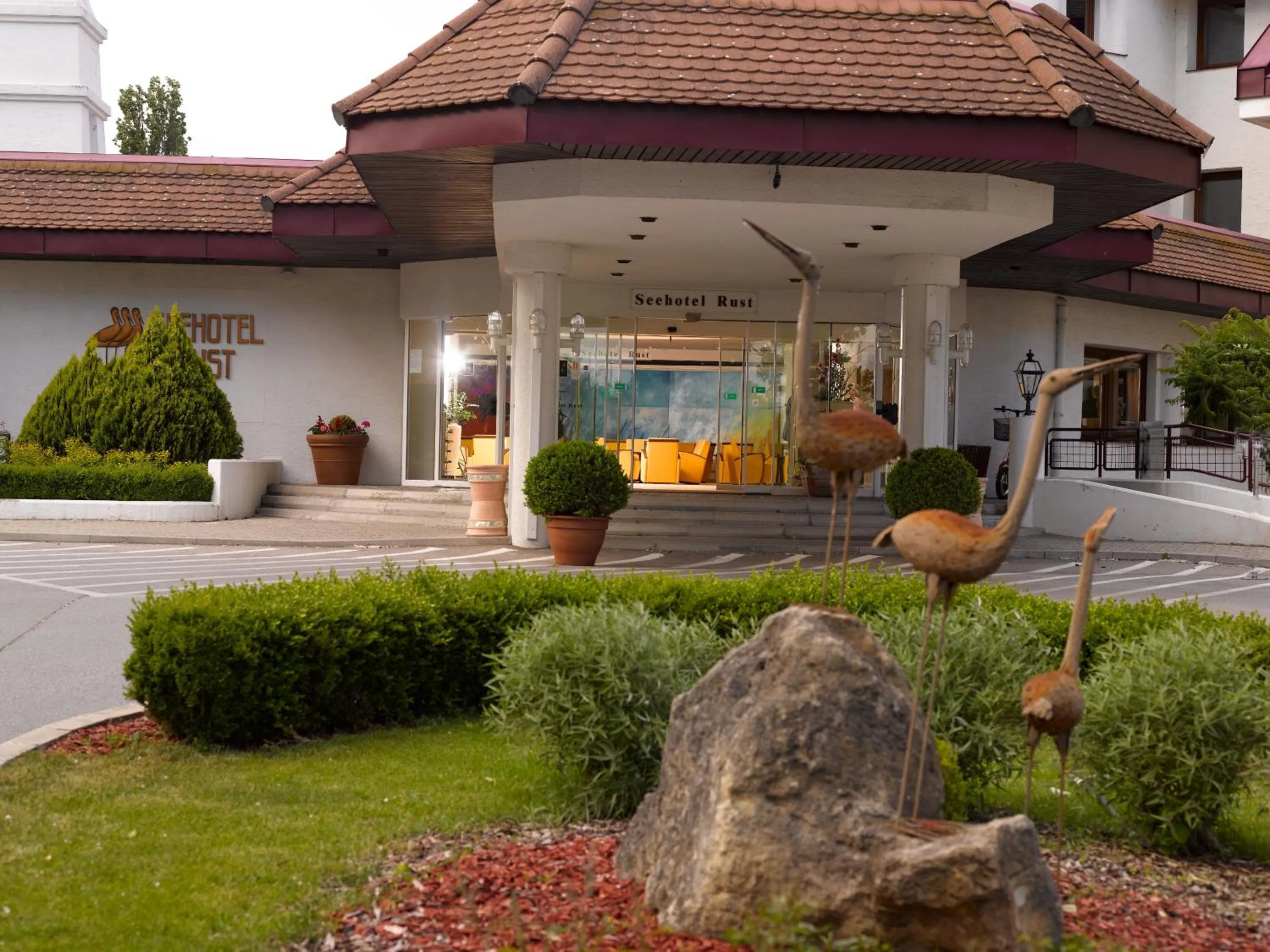 Facade/entrance in Seehotel Rust