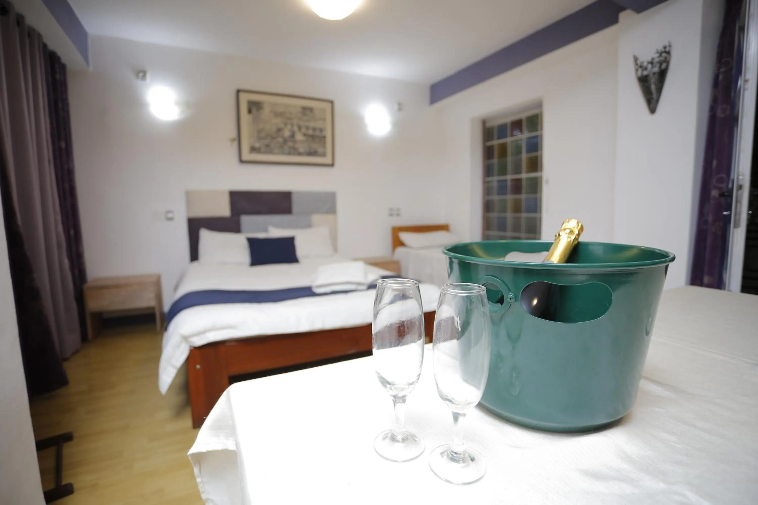 Bed in Hotel de L'Avenue - Tana City Centre