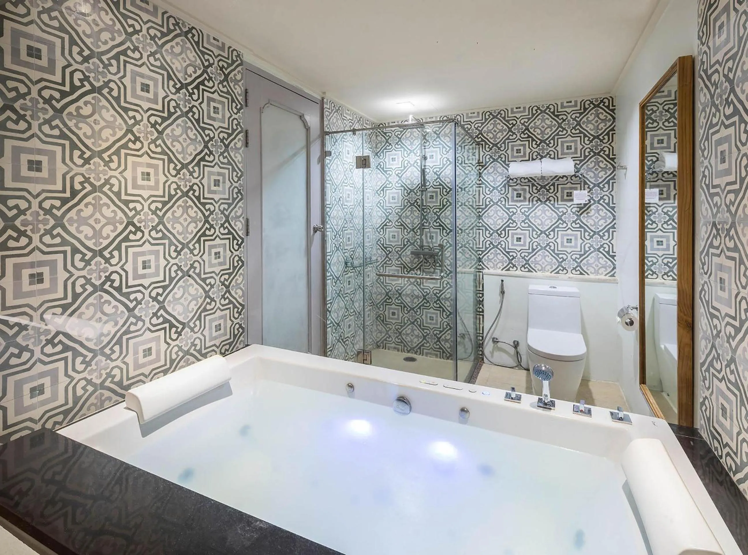 Bathroom in Zenmaya Oceanfront Phuket, Trademark Collection by Wyndham