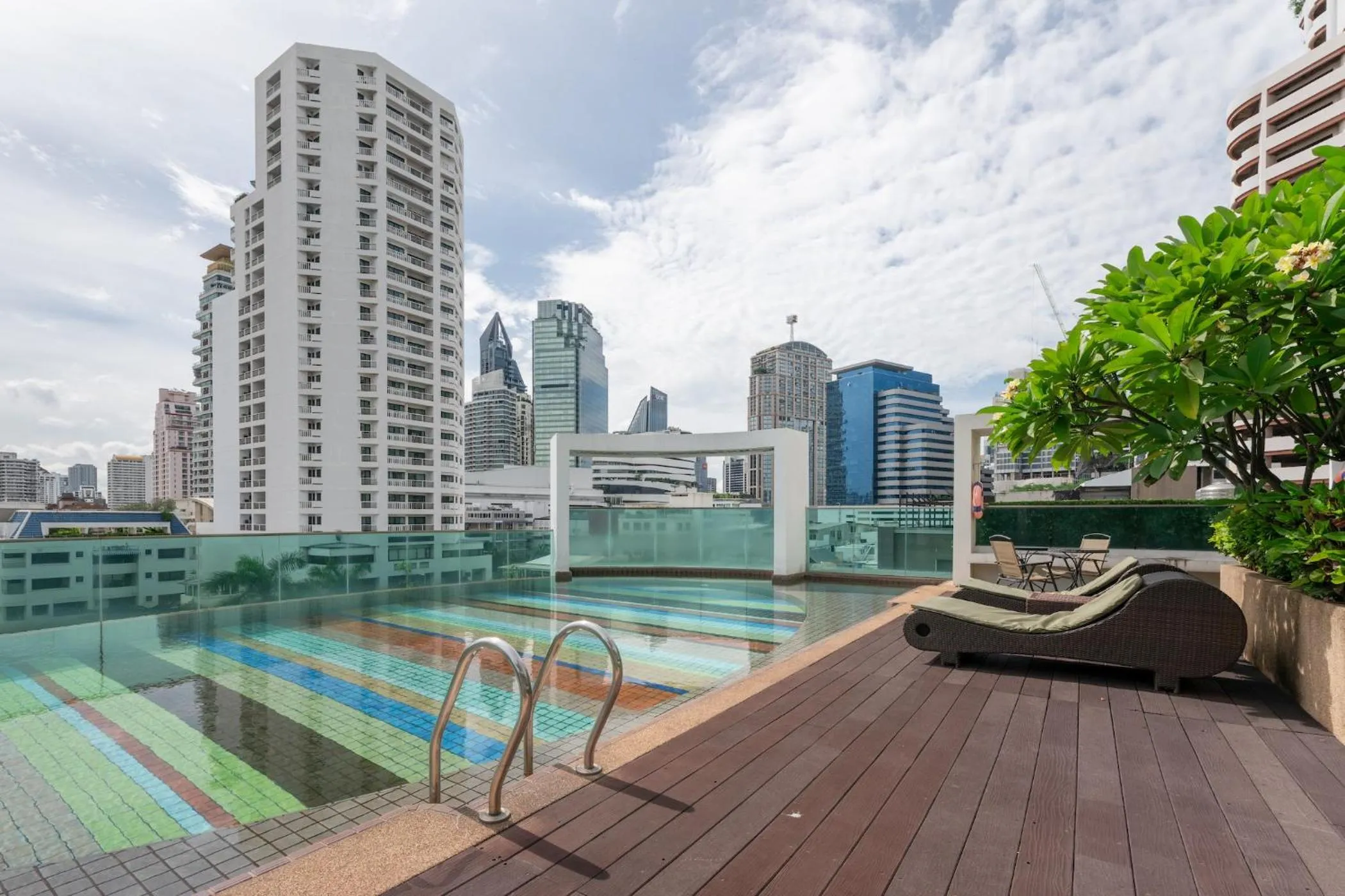 Beverly 33 by Aspira