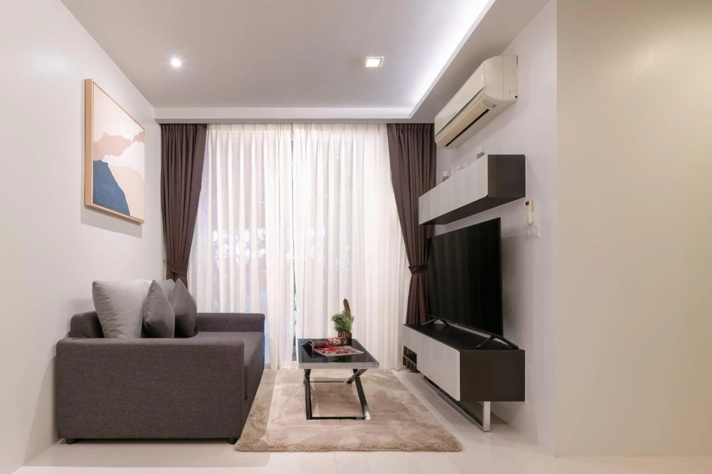 Beverly 33 by Aspira