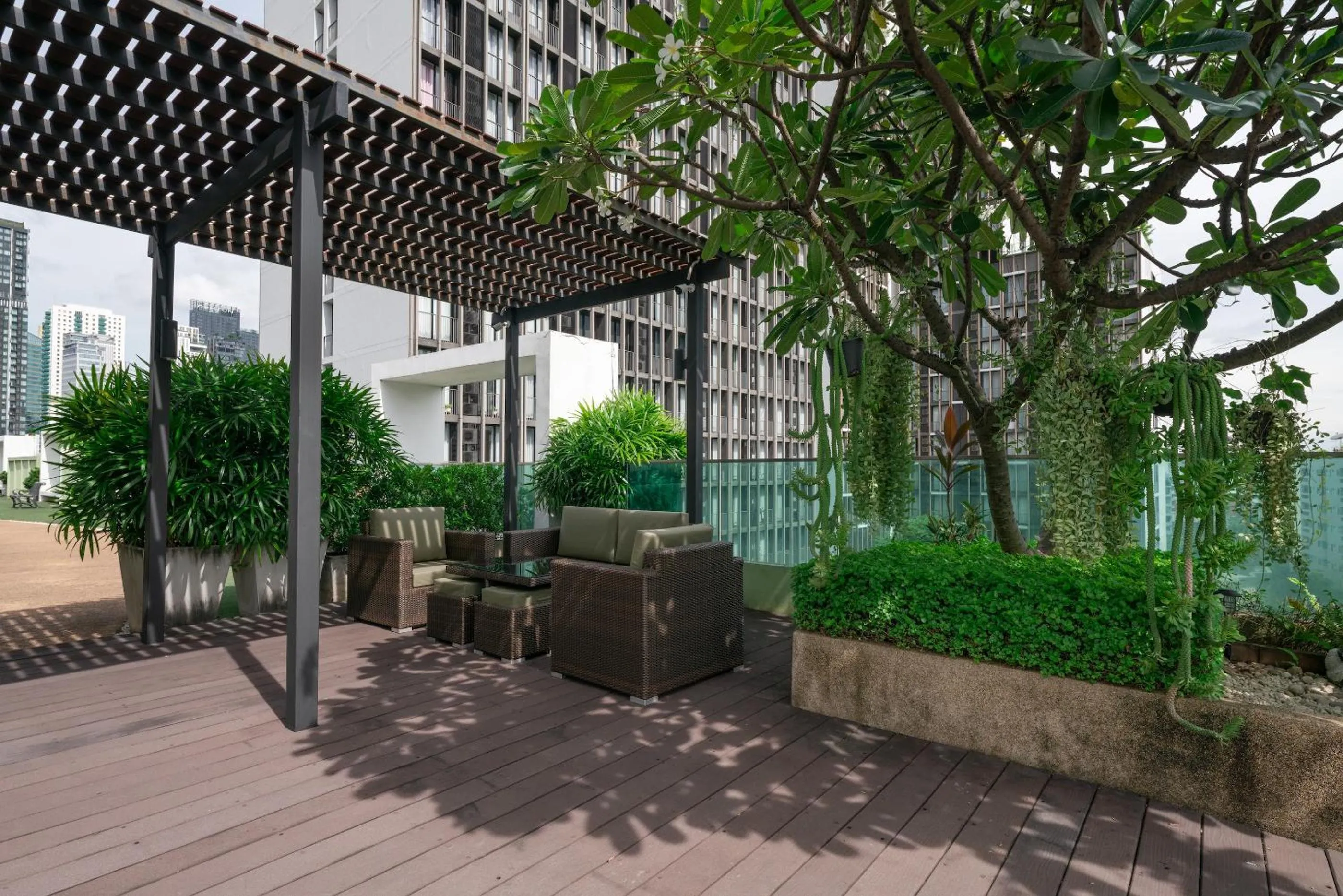 Beverly 33 by Aspira