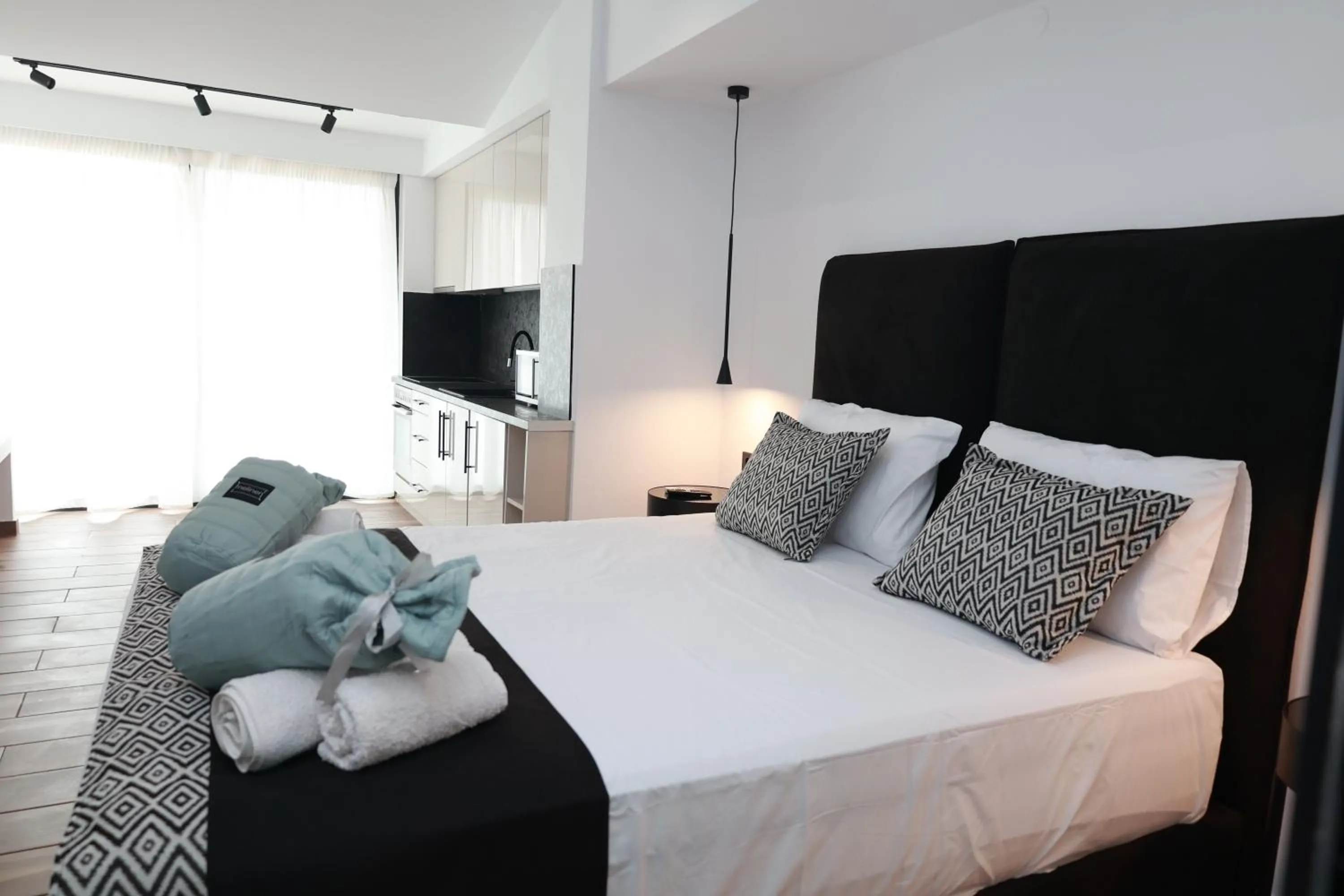 Bed in Paris-Irini Studios And Apartments