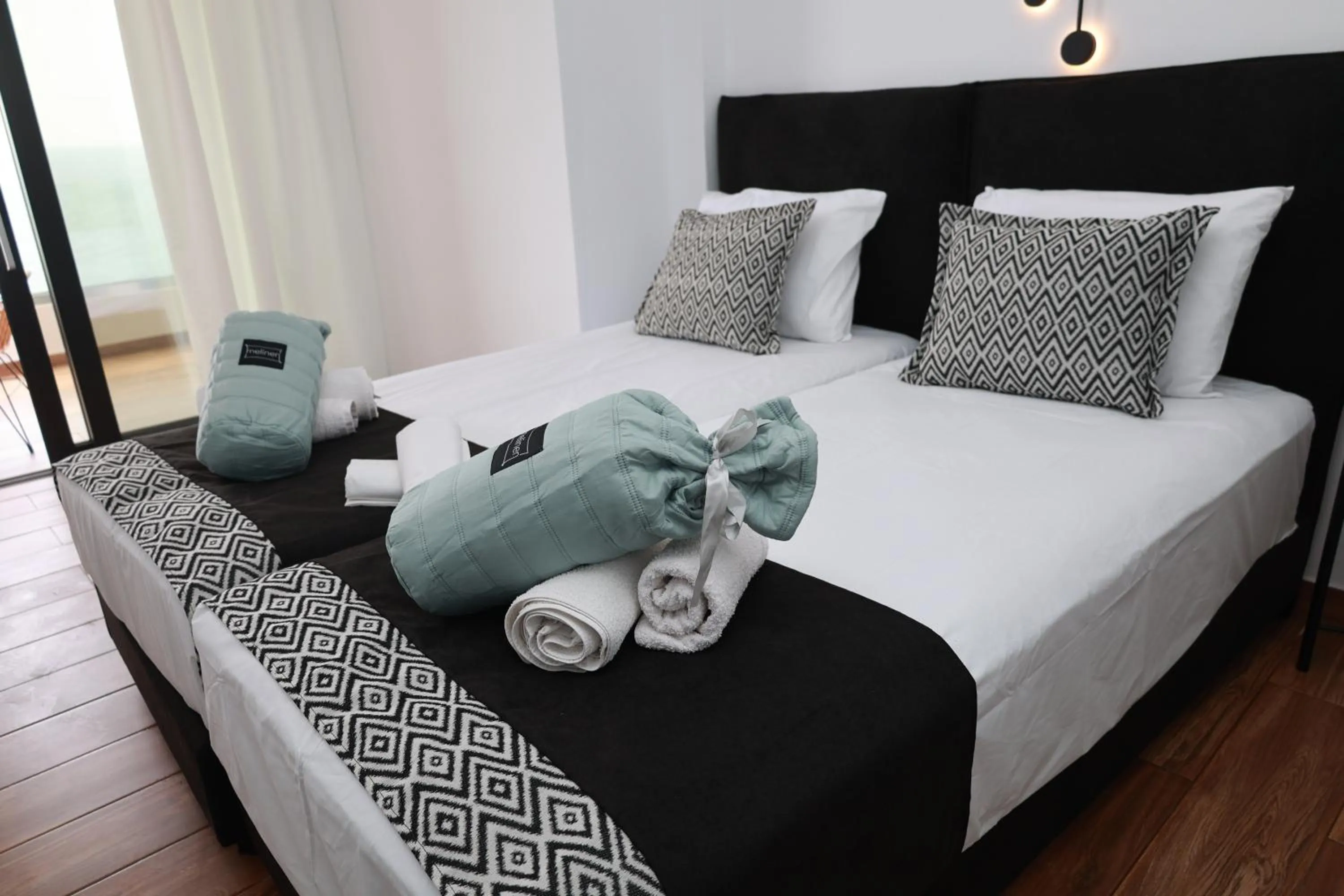 Bed in Paris-Irini Studios And Apartments