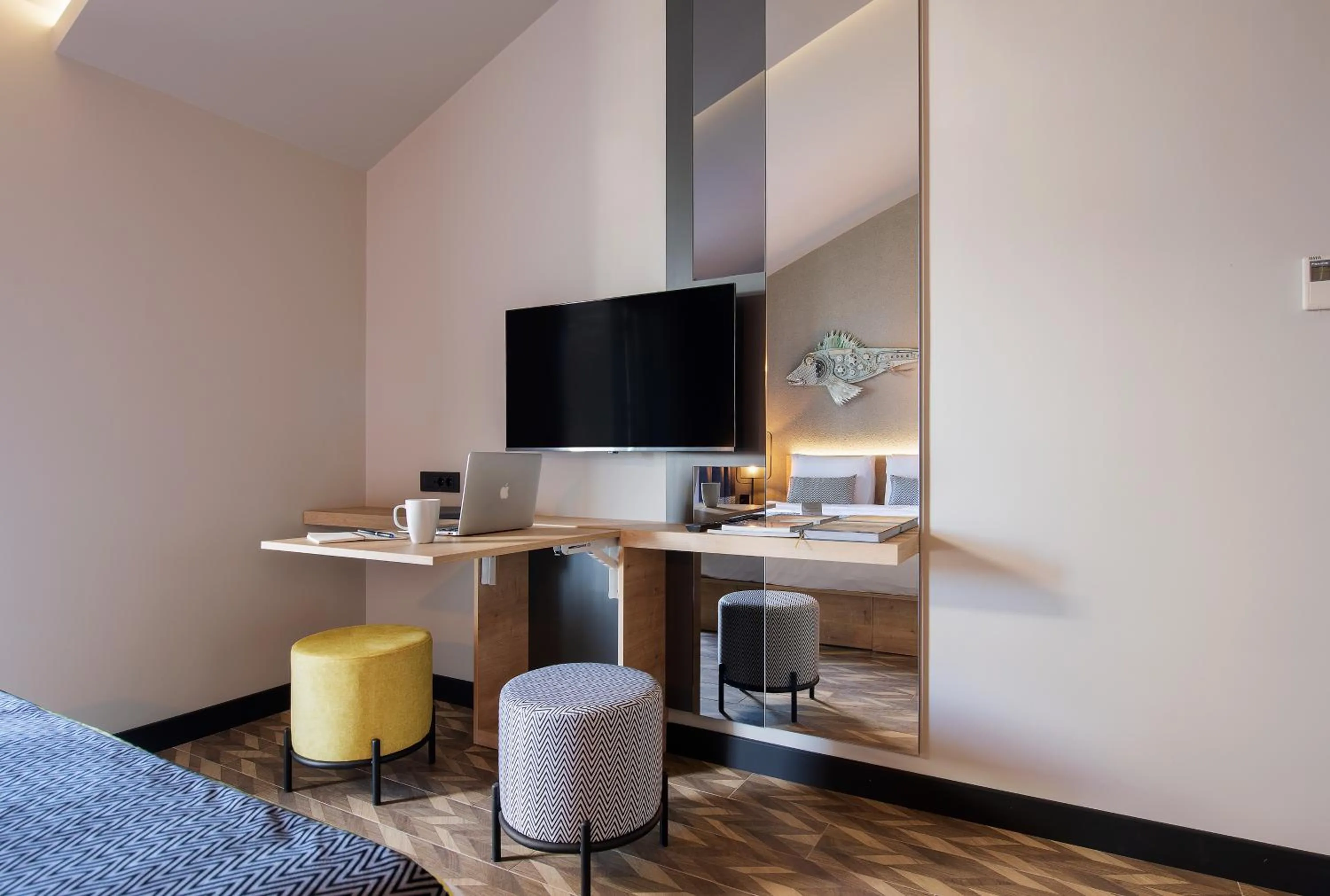 TV and multimedia in Trend Suites CYCLE