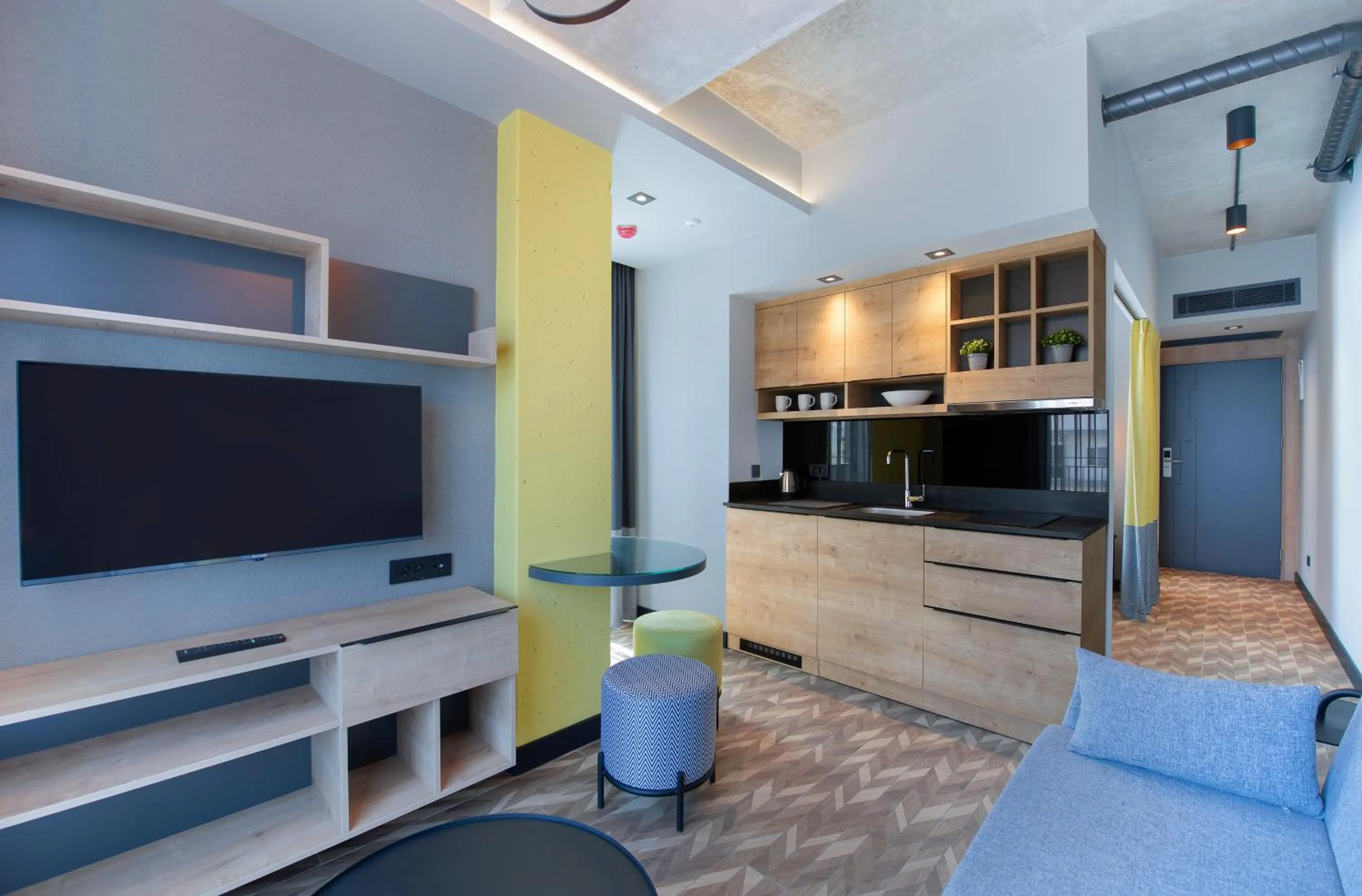 TV and multimedia in Trend Suites CYCLE