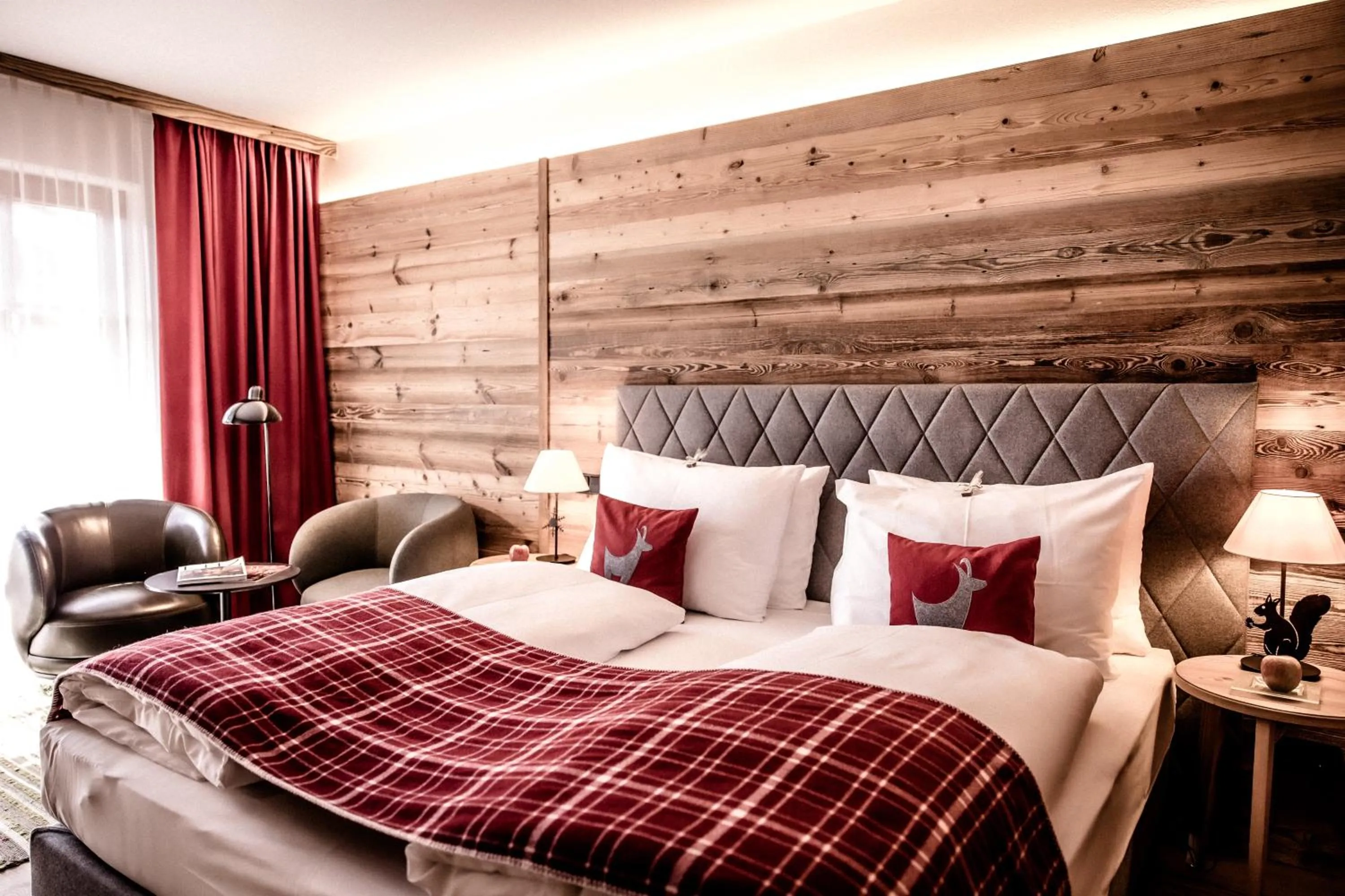 Bedroom, Bed in Kitzhof Mountain Design Resort, 4 Sterne Superior