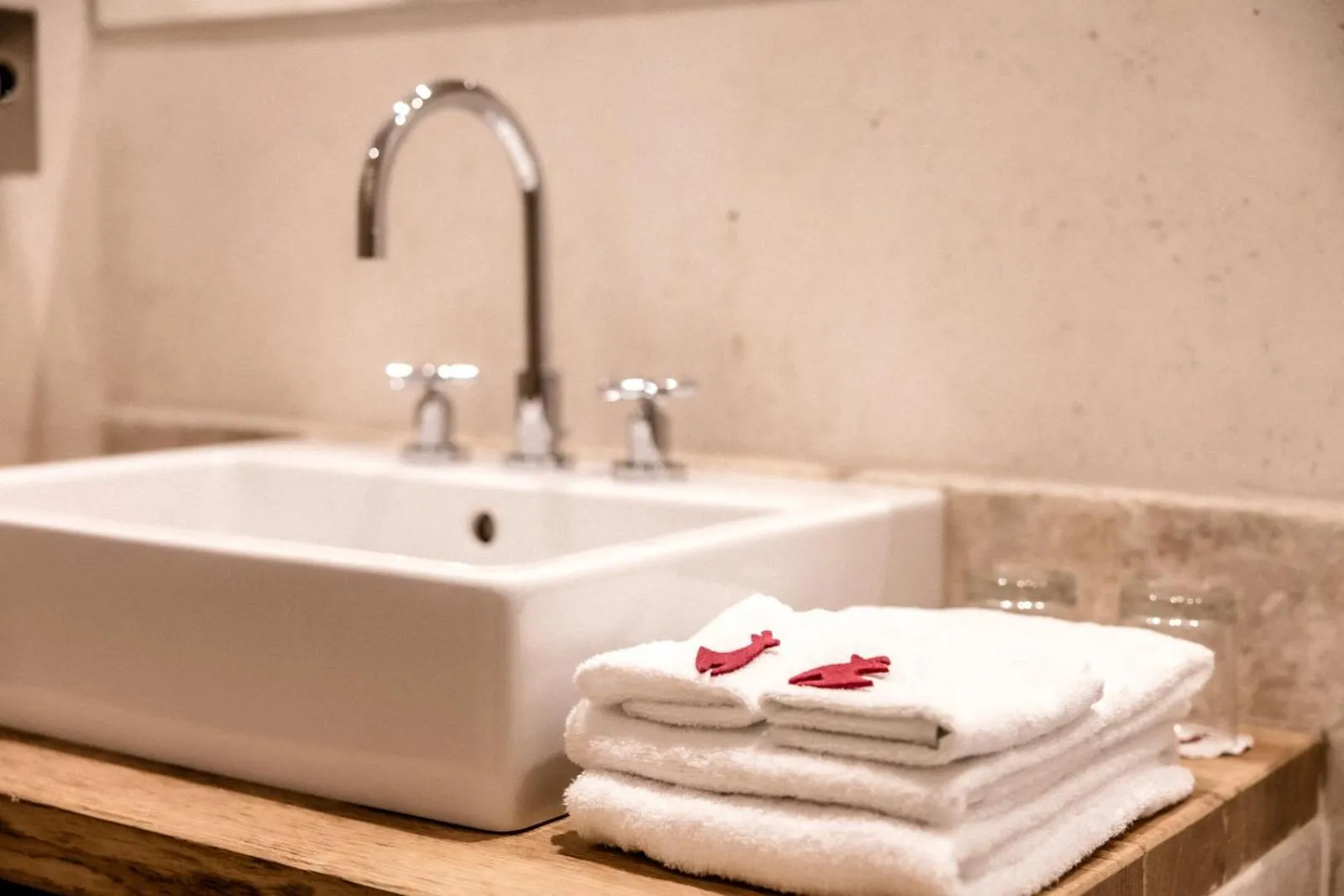 Bathroom in Kitzhof Mountain Design Resort, 4 Sterne Superior