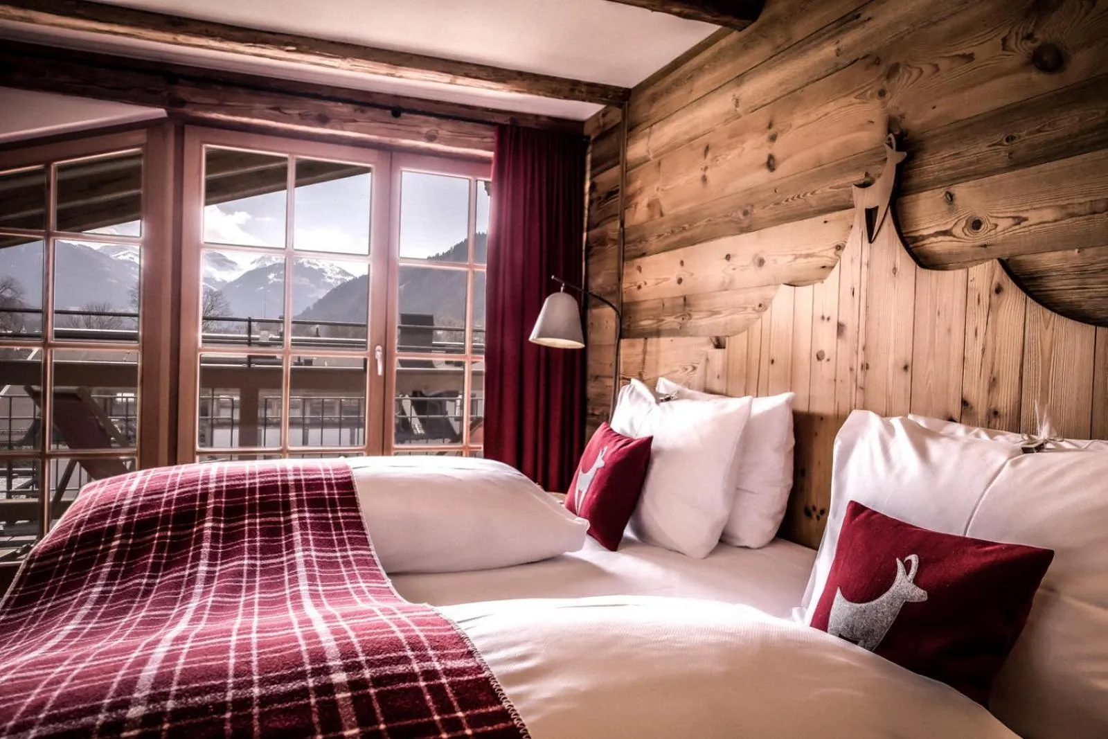 Bedroom, Bed in Kitzhof Mountain Design Resort, 4 Sterne Superior