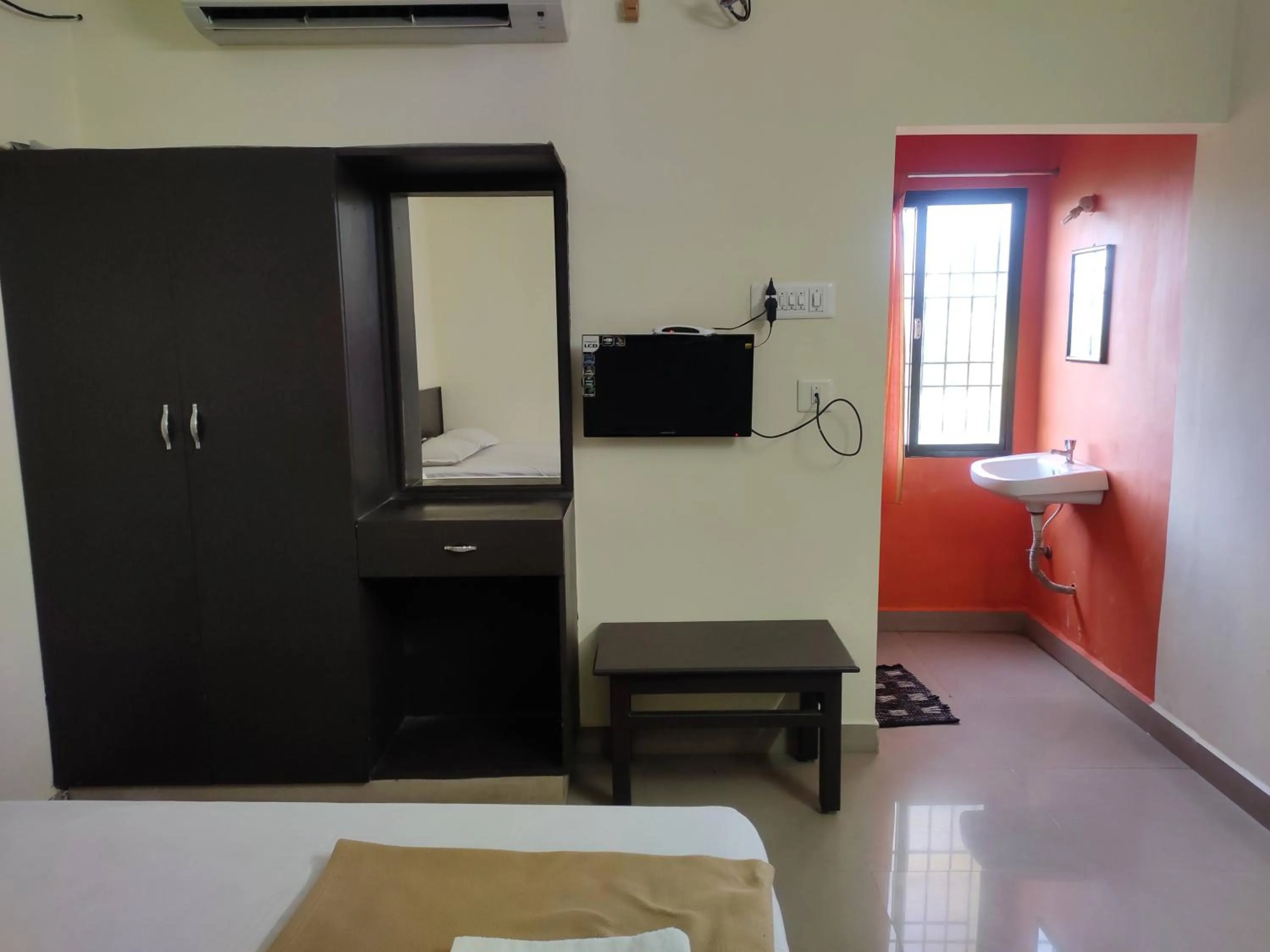 TV and multimedia, Bed in subasree cottage