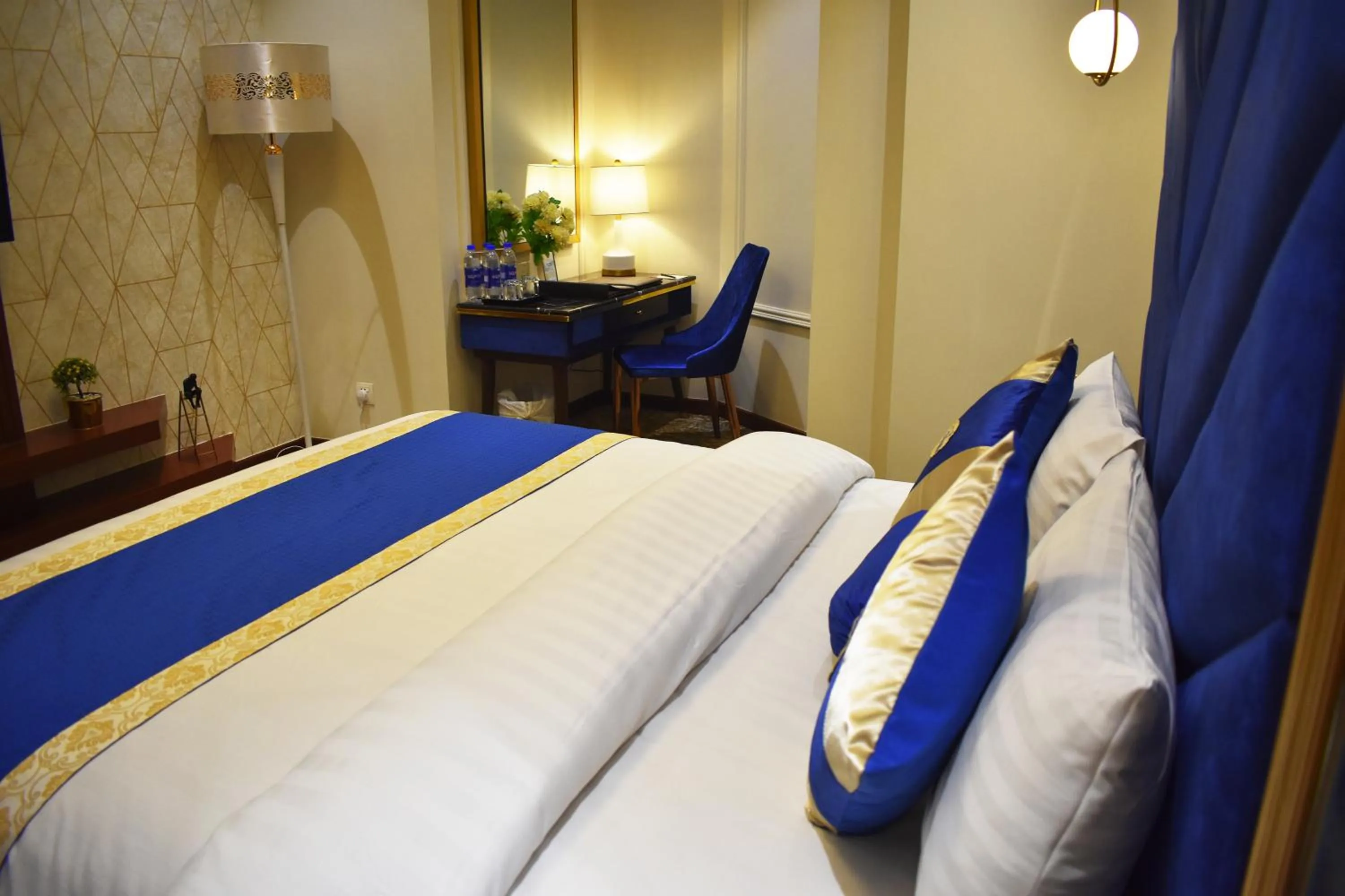 Bedroom, Bed in Faletti's Grand Hotel Multan