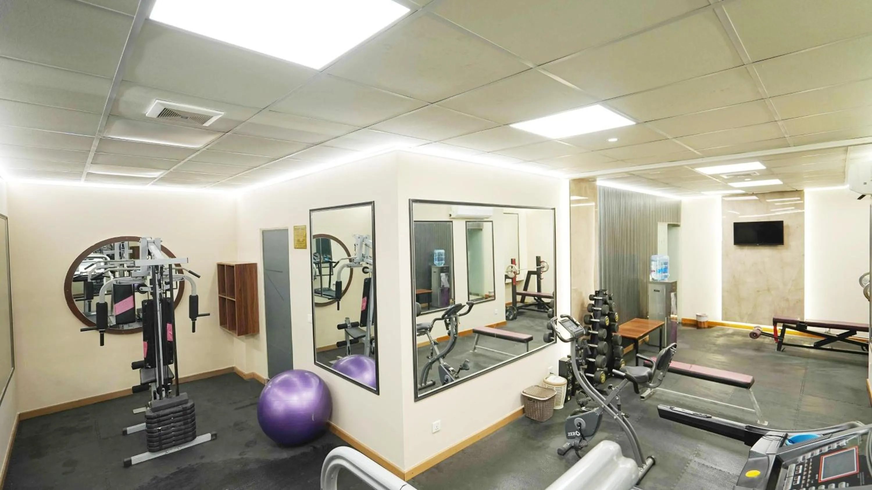 Fitness centre/facilities in Best Western Plus Grand Multan