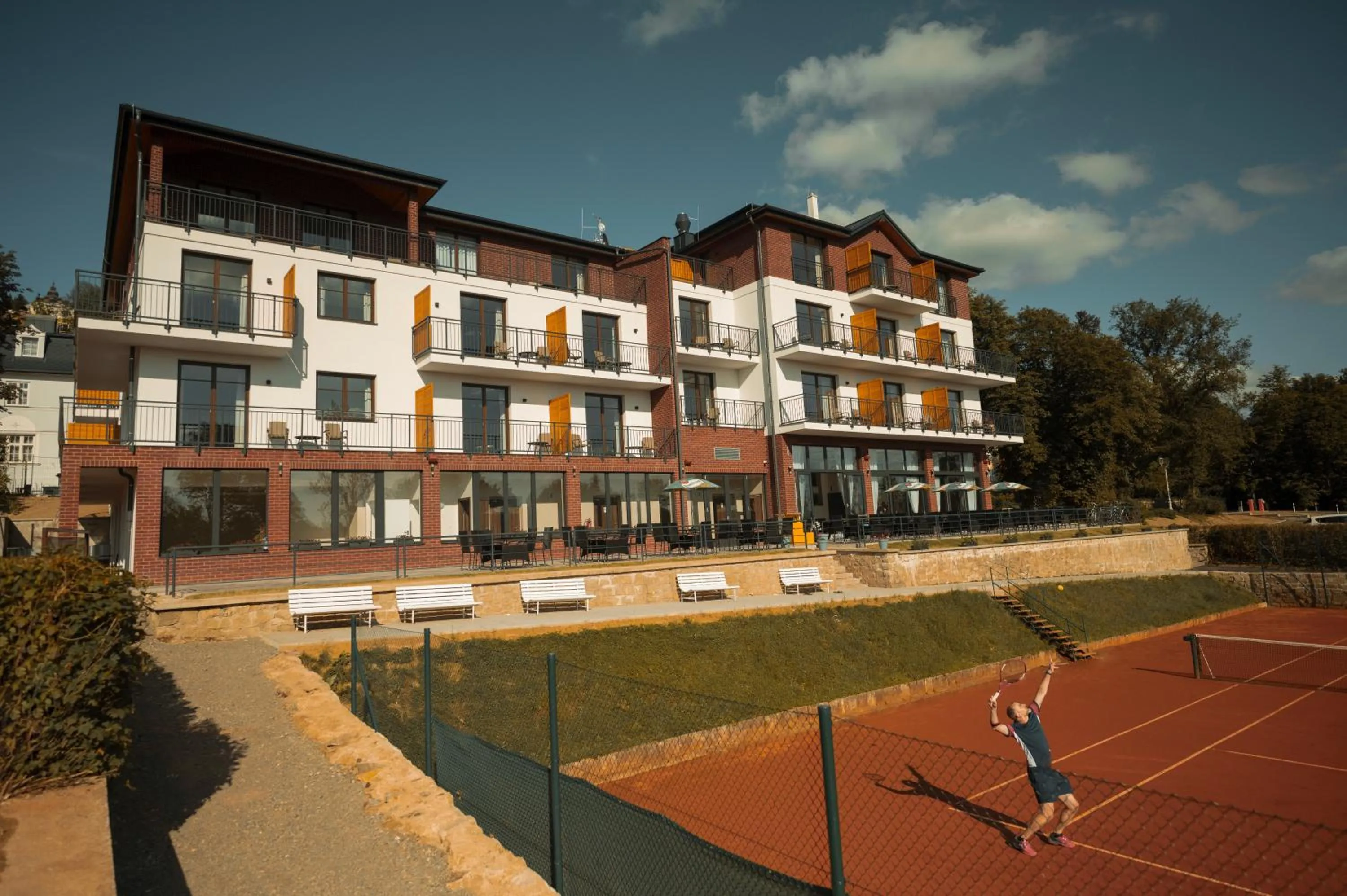 Property building in Wellness Hotel Queens