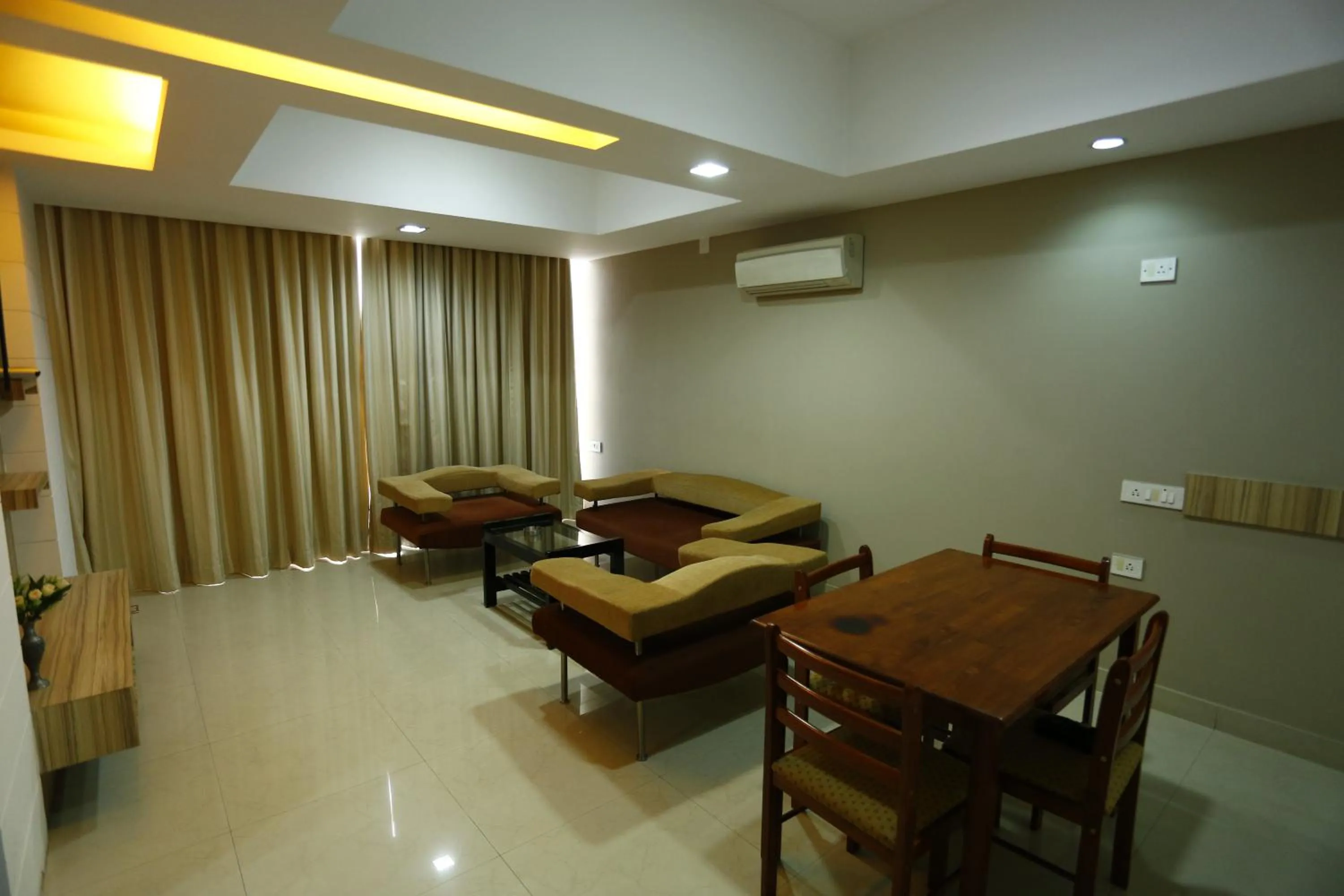 Seating area in Hotel City Centre Residency