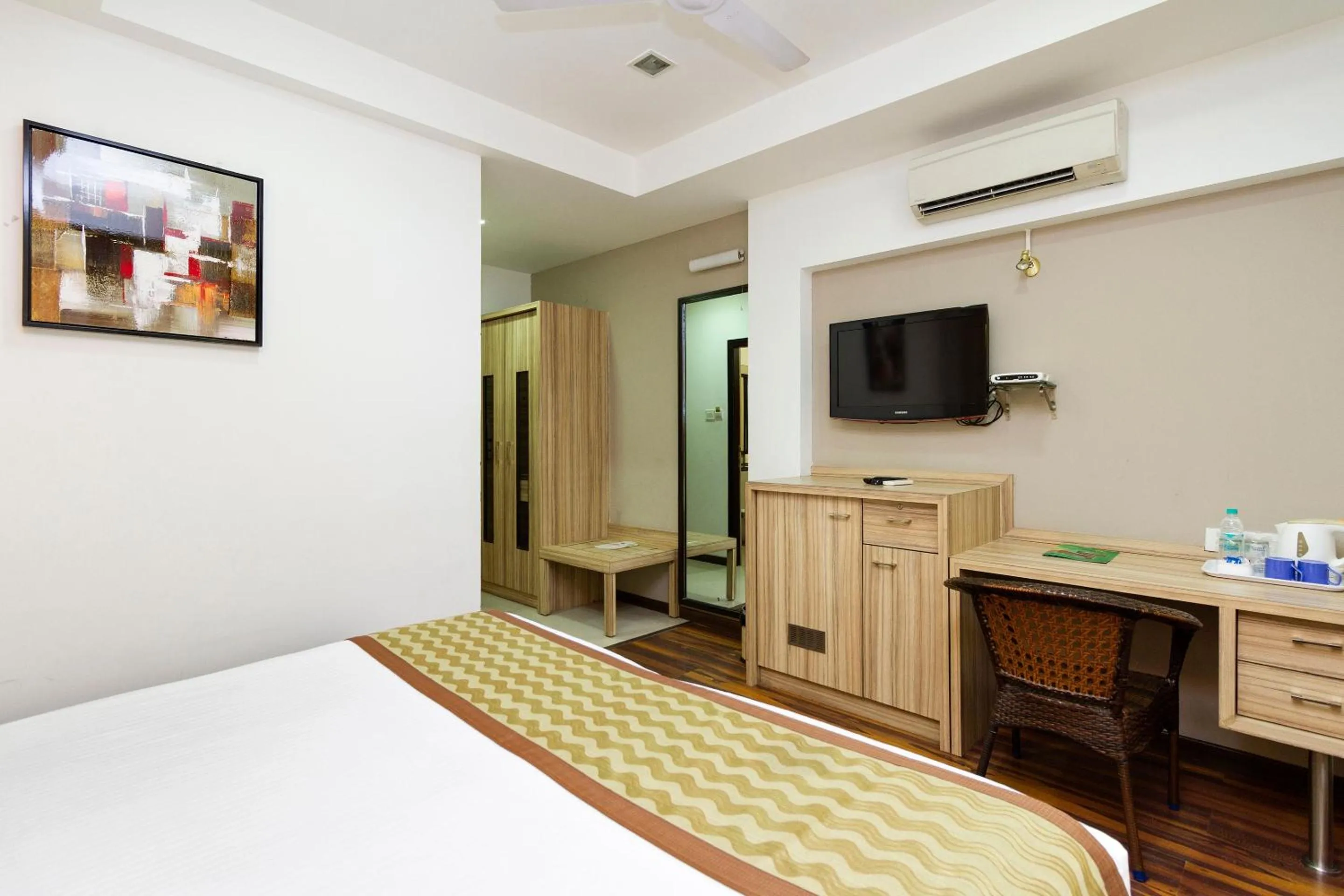 Bedroom, Bed in Hotel City Centre Residency