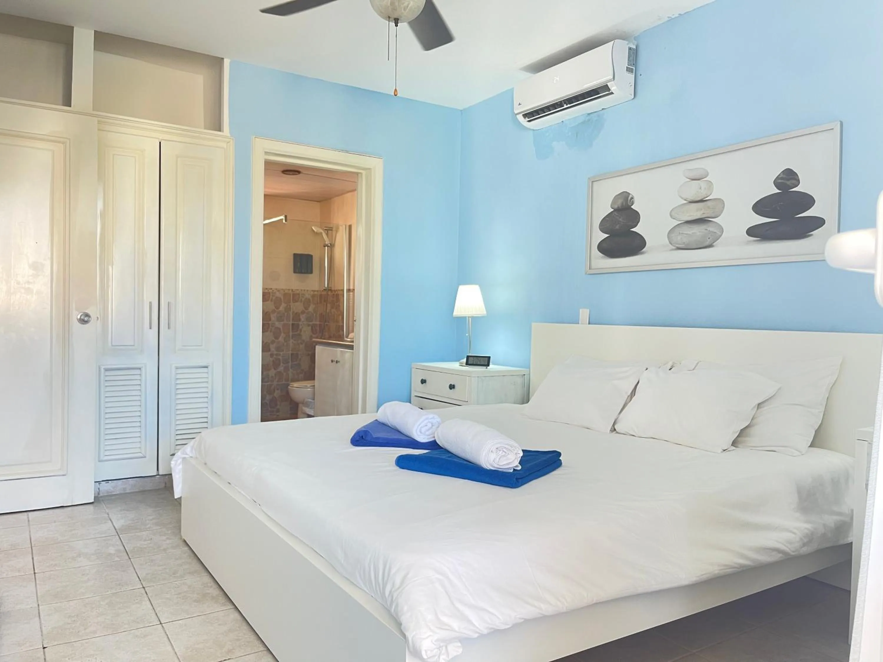 Bed in Stanza Mare Beach Front