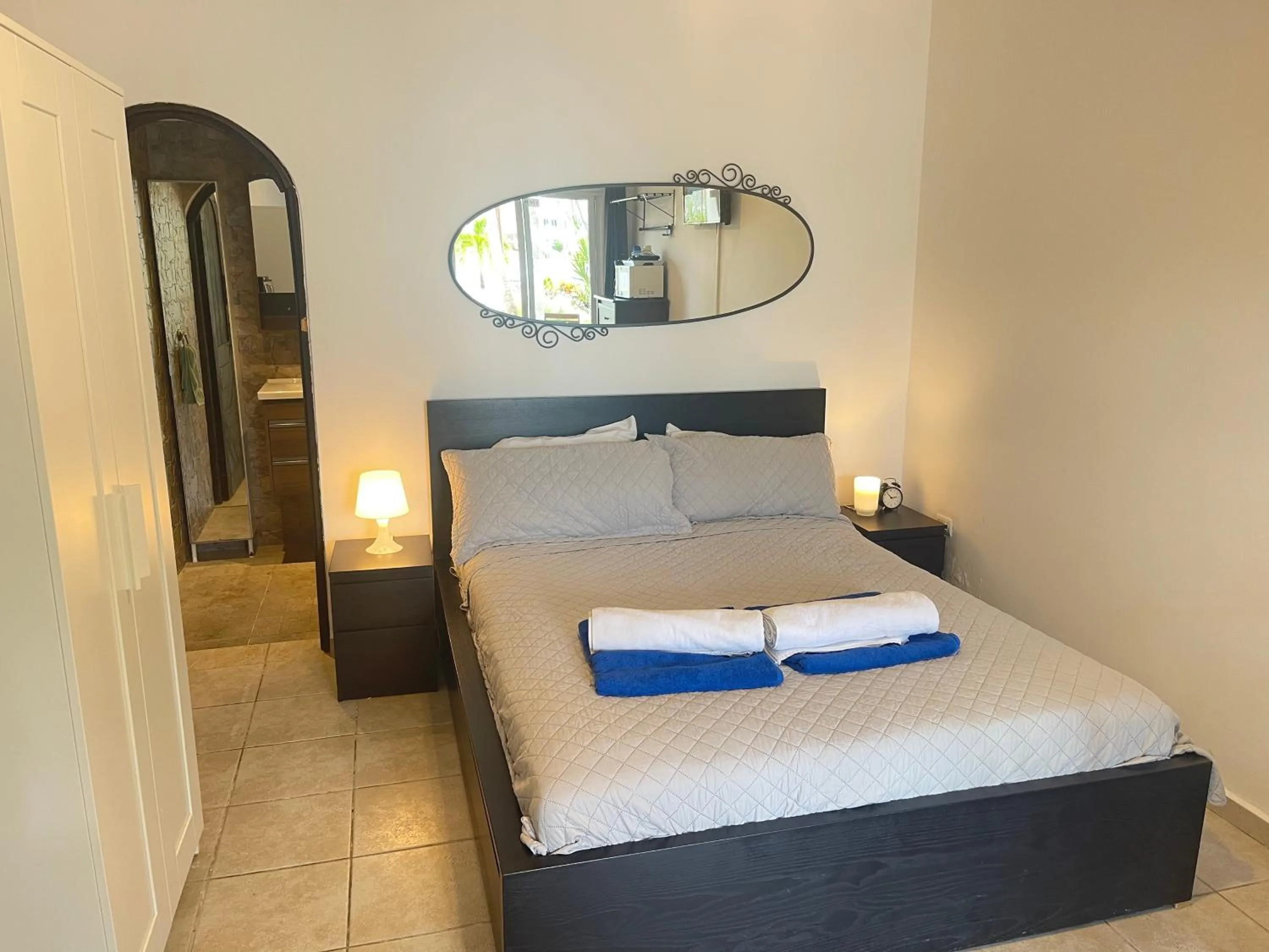 Bed in Stanza Mare Beach Front