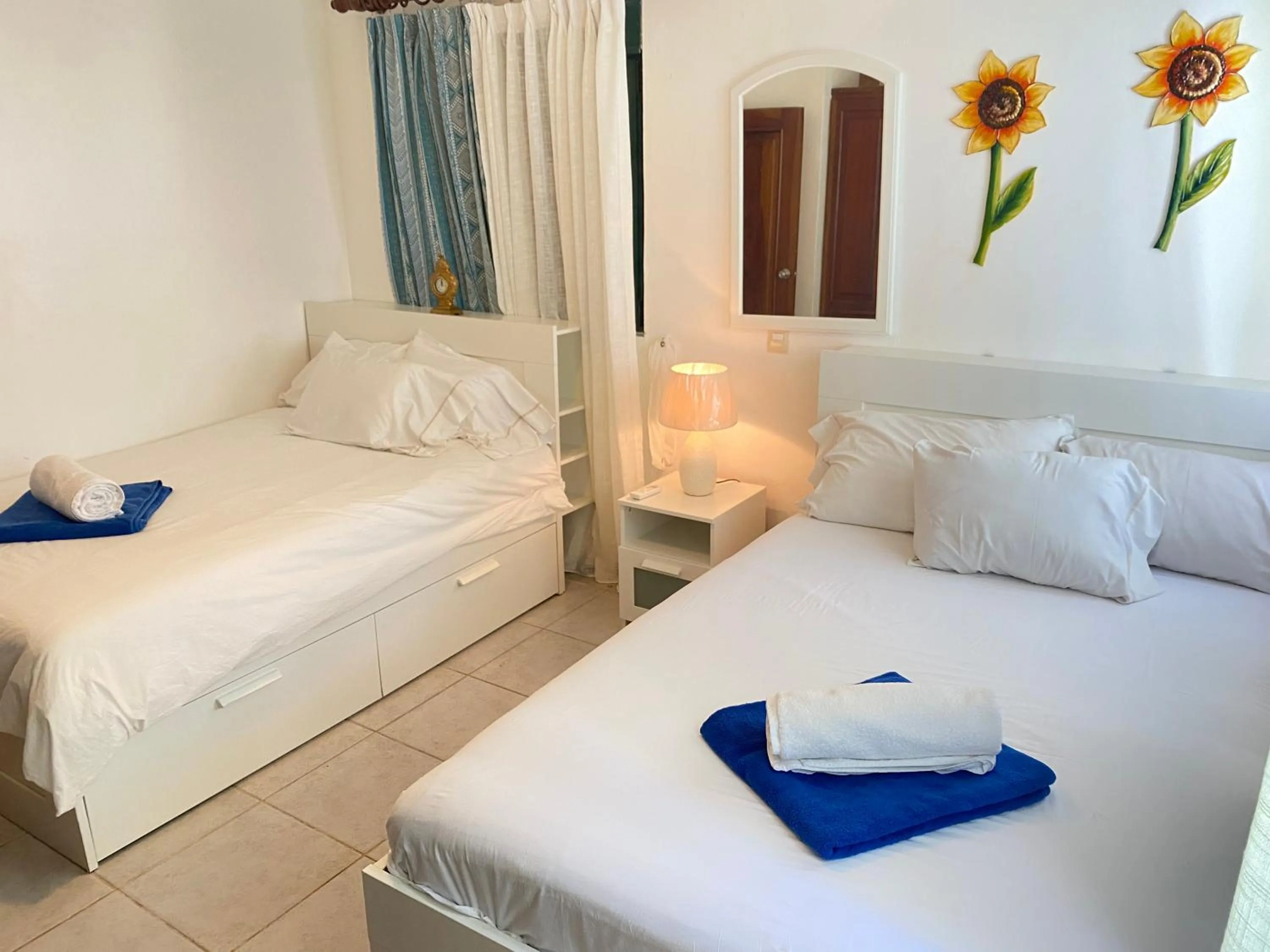 Bed in Stanza Mare Beach Front