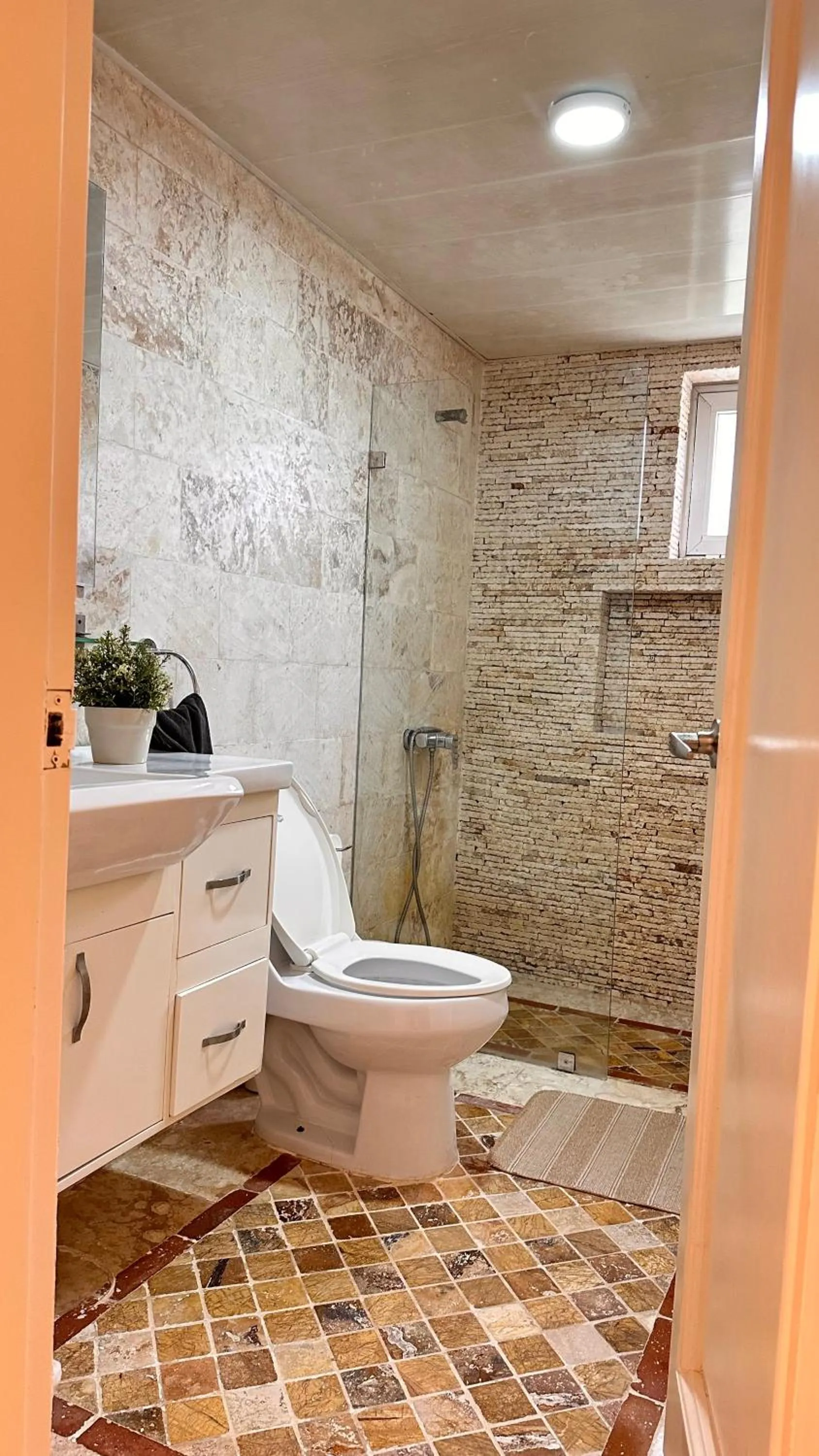 Shower in Stanza Mare Beach Front