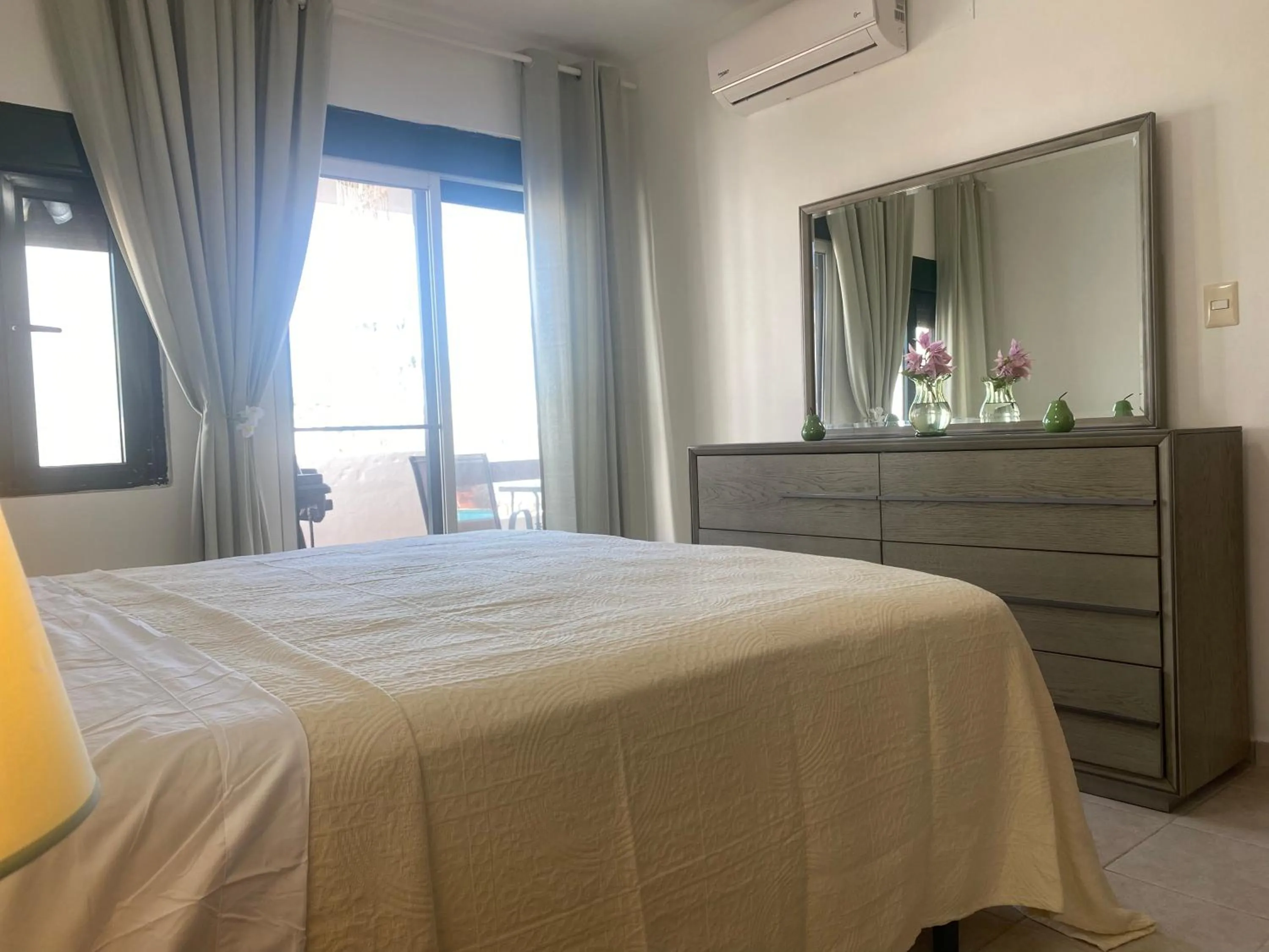 Bed in Stanza Mare Beach Front