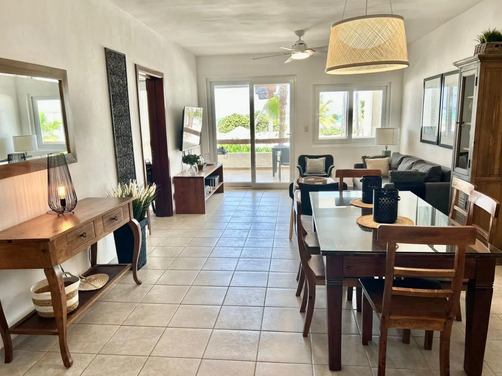 Living room in Stanza Mare Beach Front