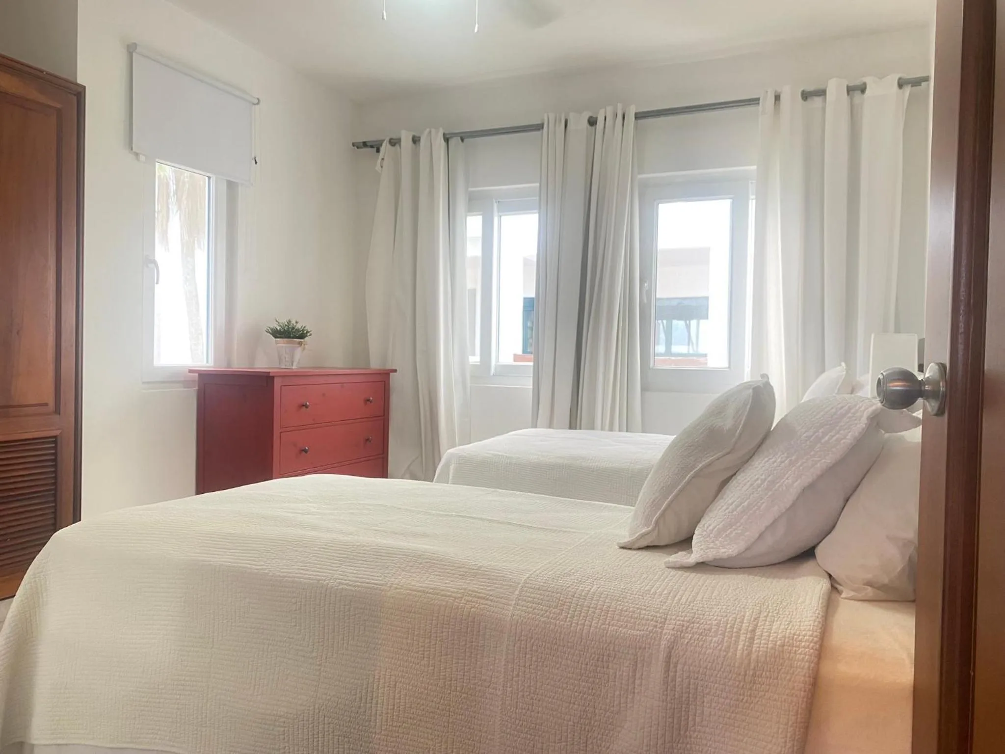 Bedroom, Bed in Stanza Mare Beach Front