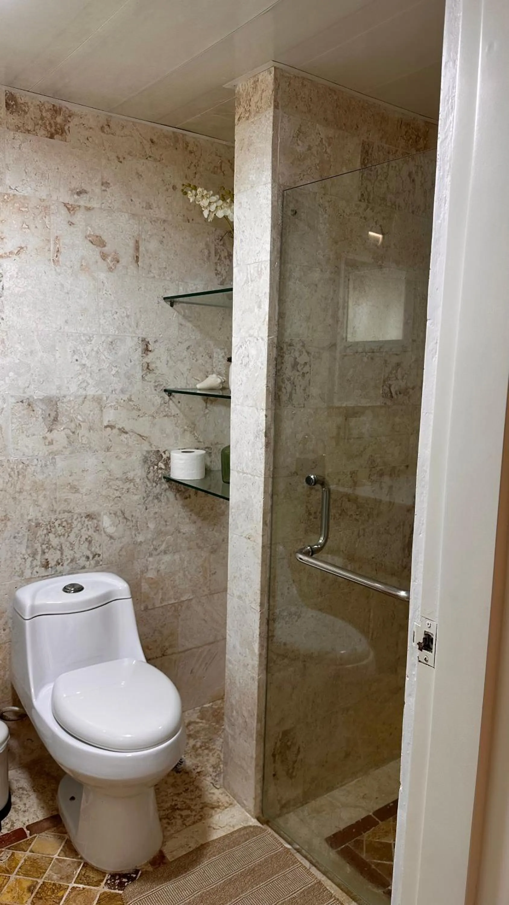 Bathroom in Stanza Mare Beach Front