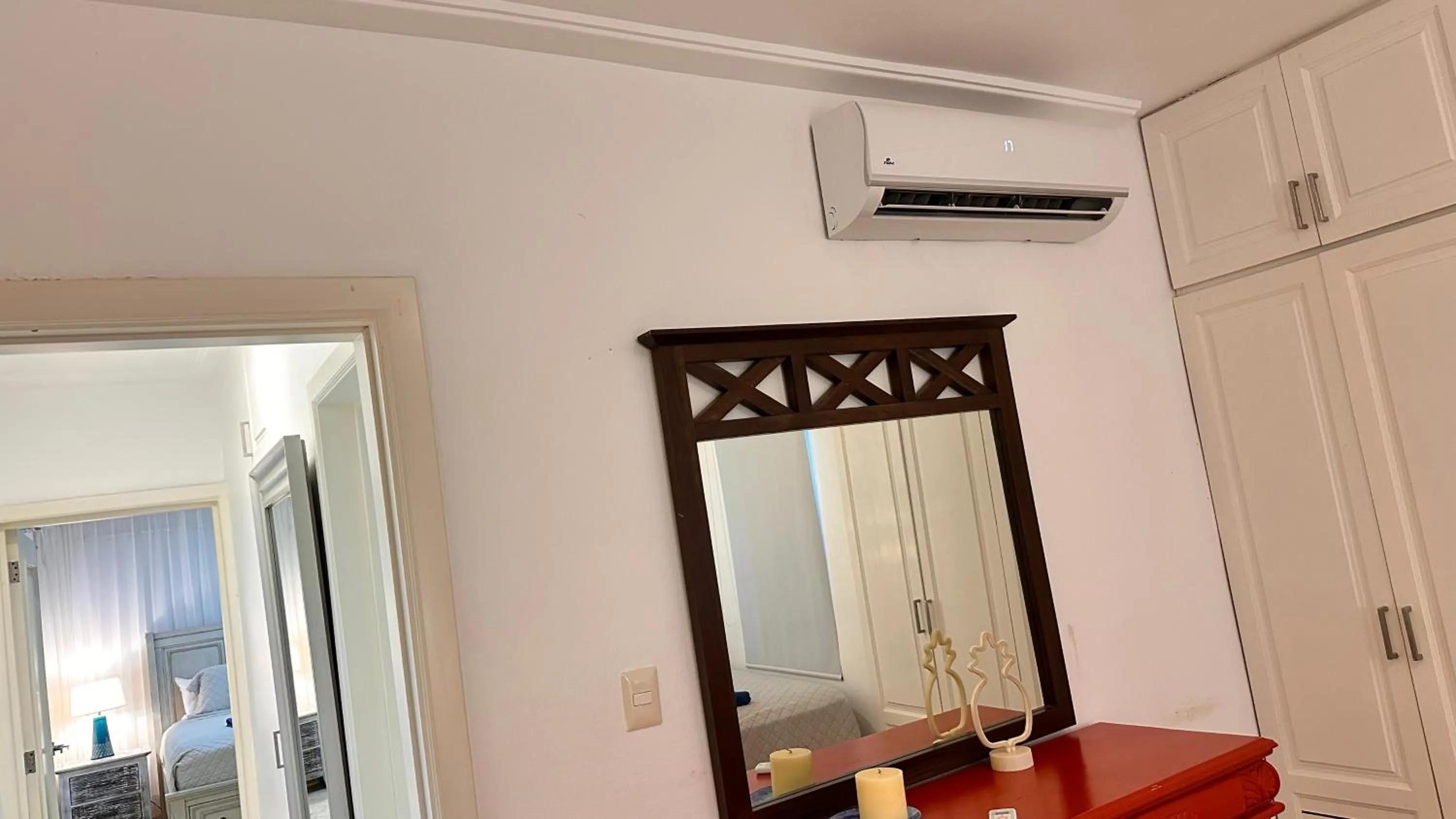 wardrobe in Stanza Mare Beach Front