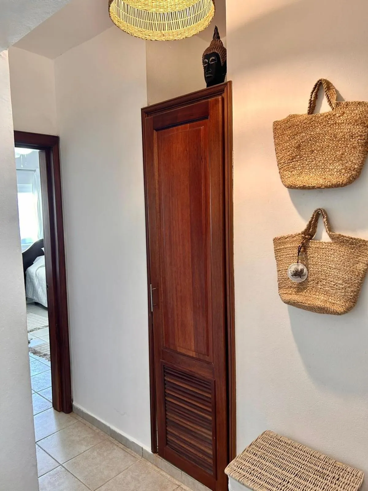 wardrobe in Stanza Mare Beach Front