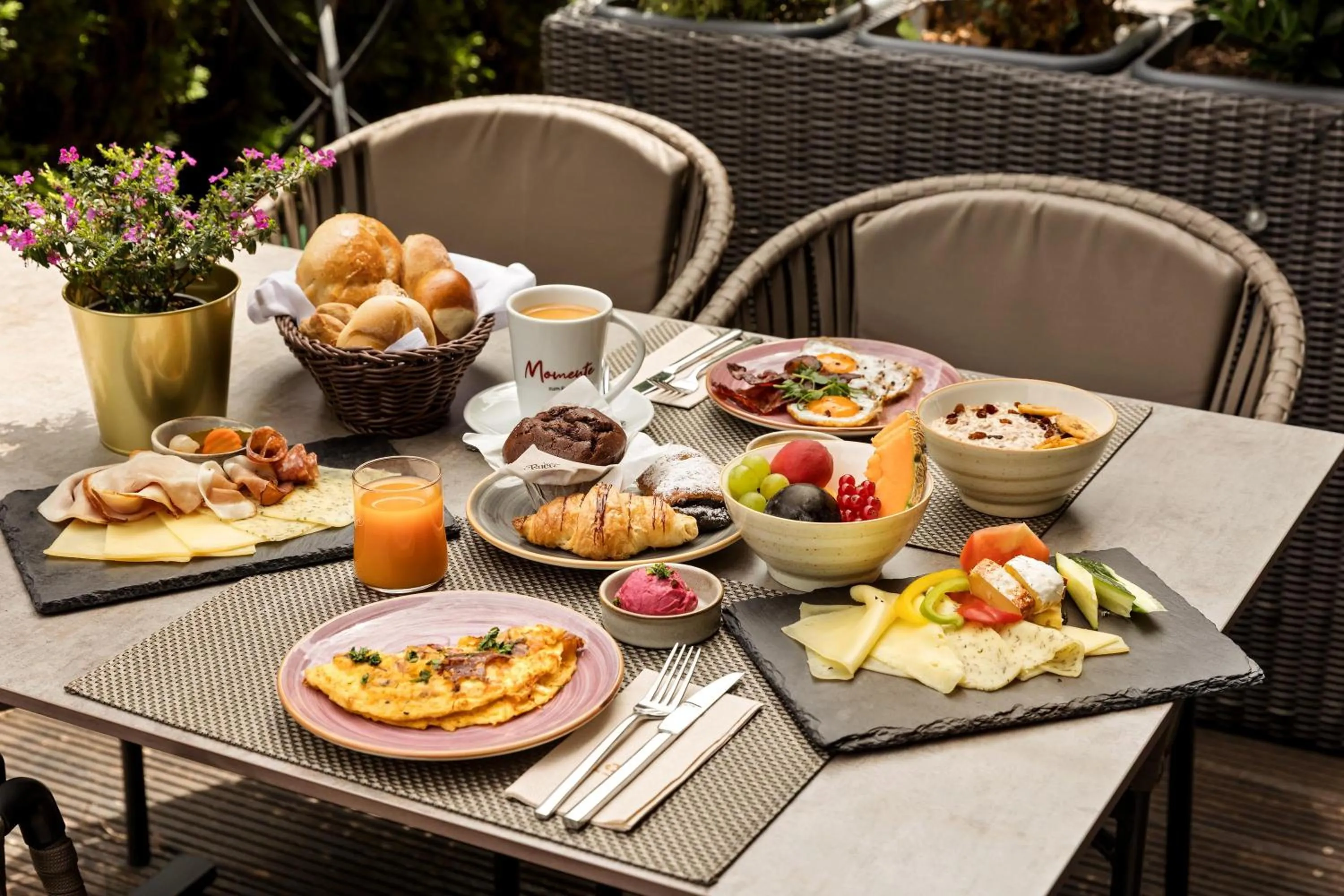 Restaurant/places to eat in Austria Trend Hotel Congress Innsbruck