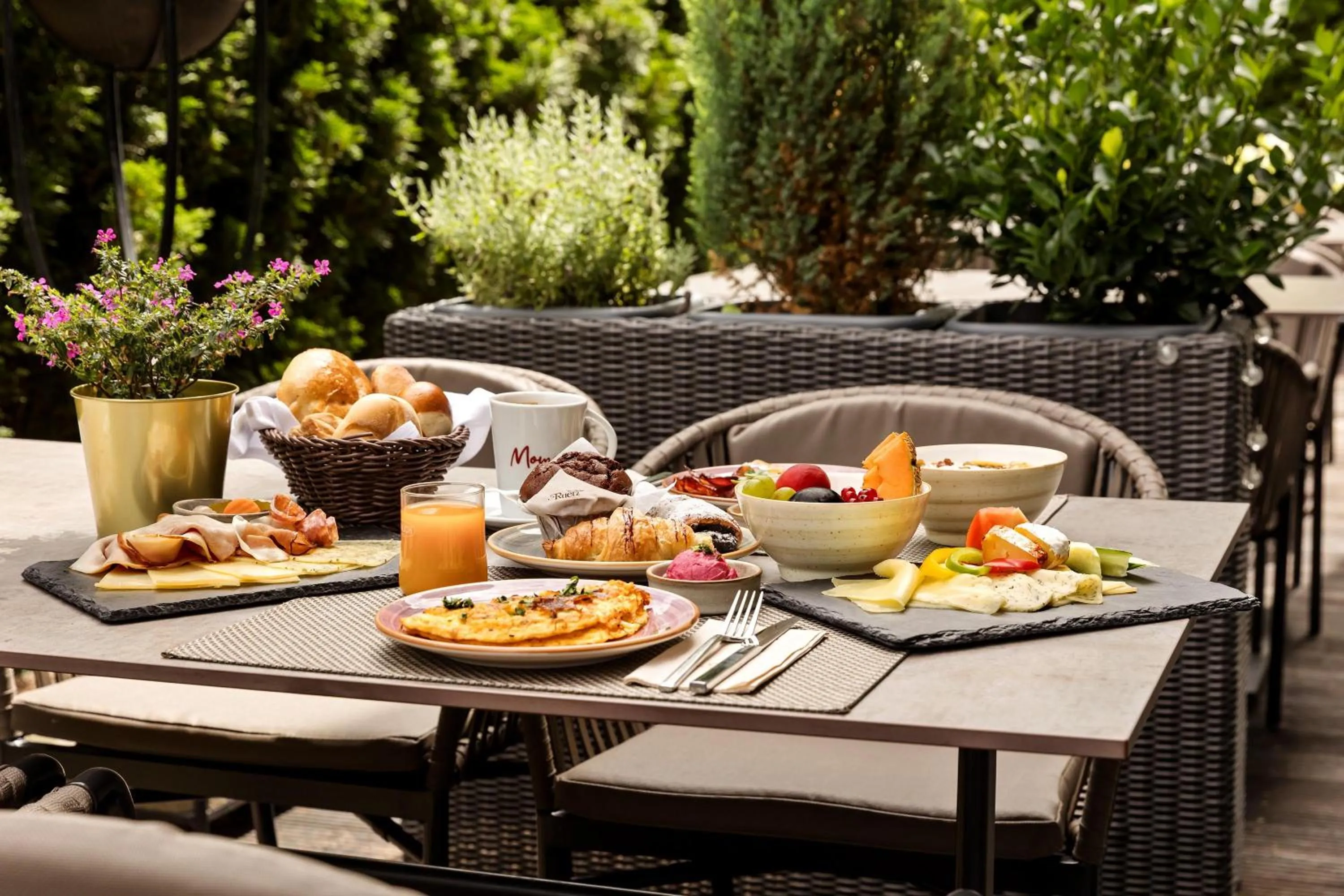 Restaurant/places to eat in Austria Trend Hotel Congress Innsbruck