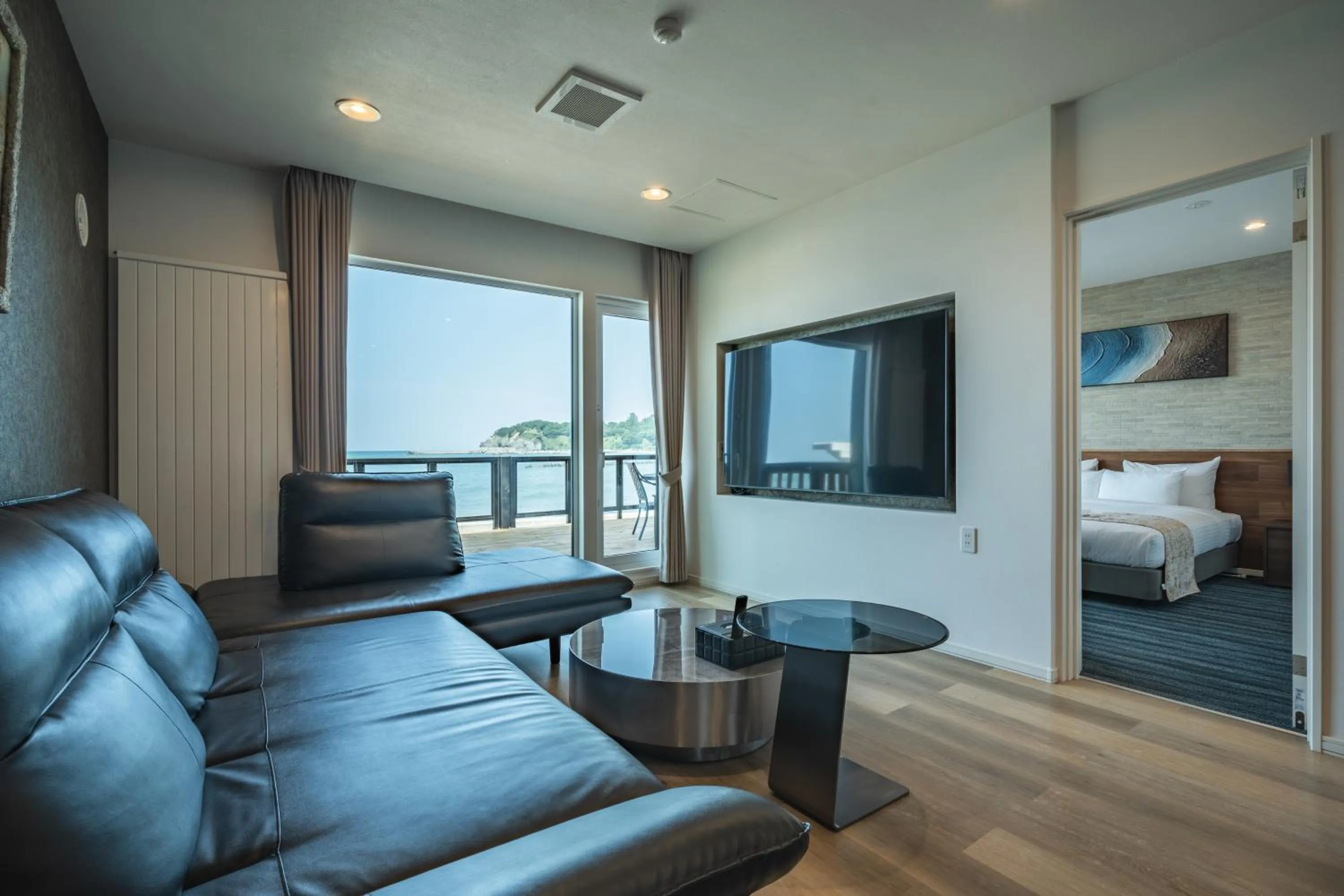 Photo of the whole room, Bed in Otaru Geihinkan