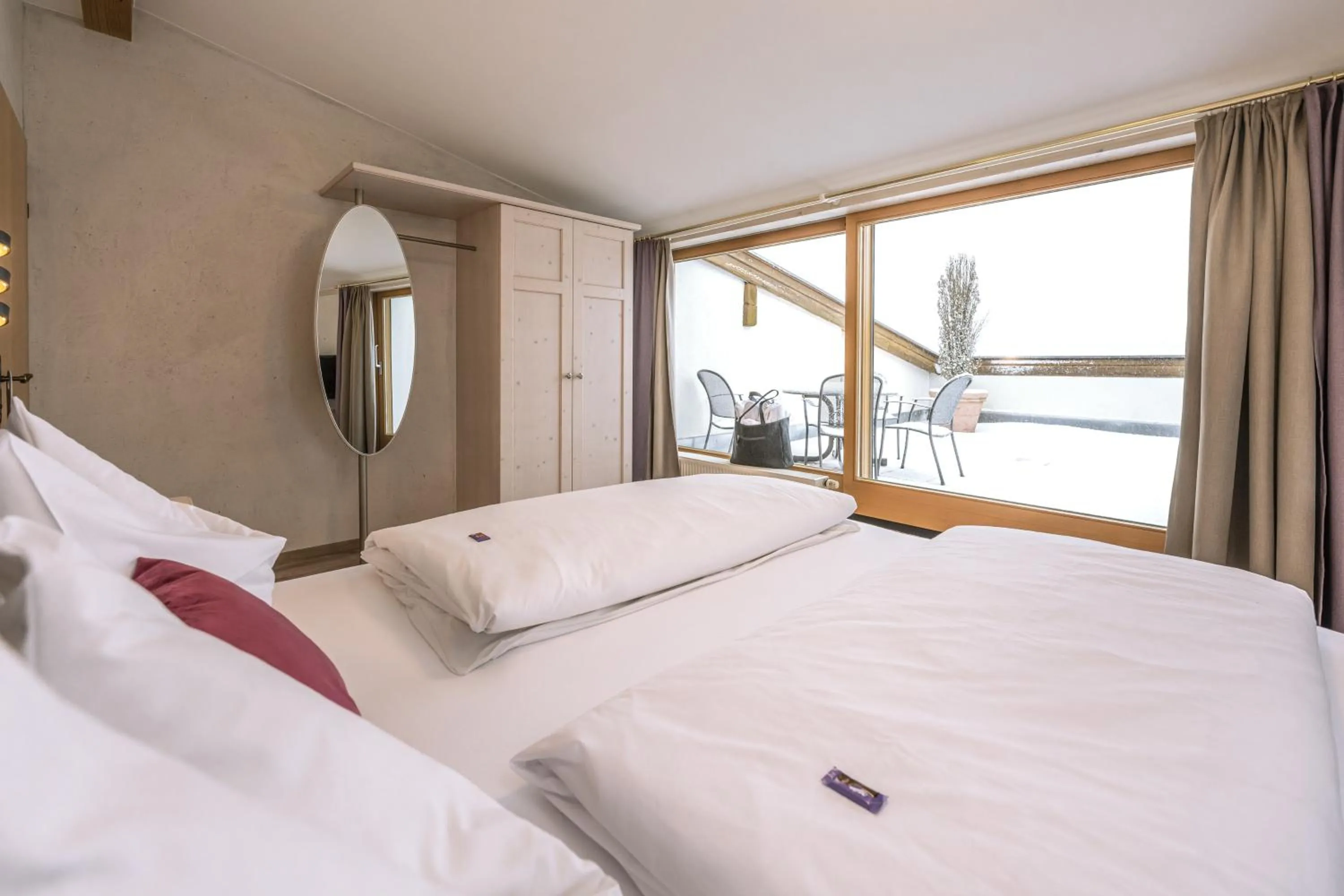 Photo of the whole room, Bed in Hotel Acherl