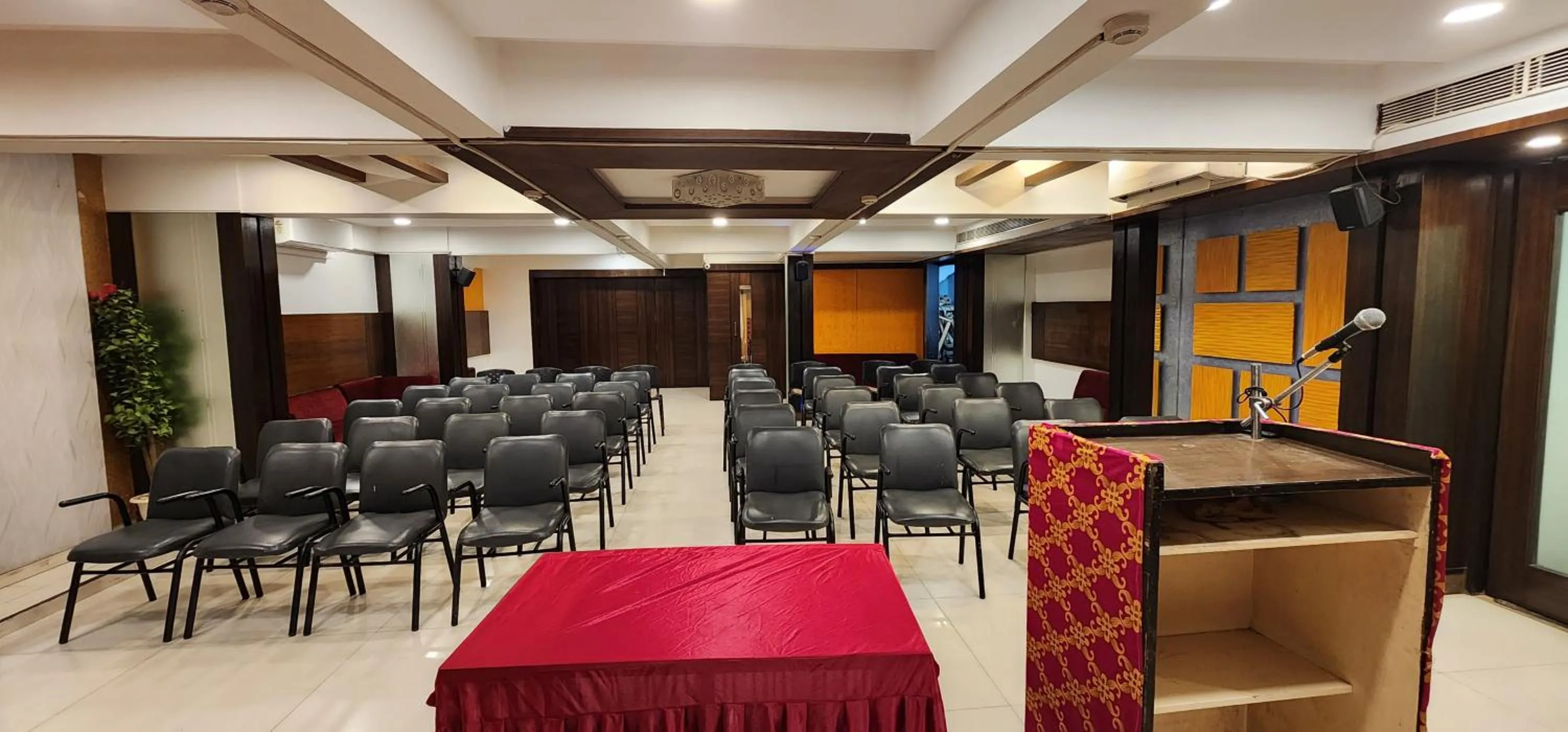 Meeting/conference room in Hotel Kanak